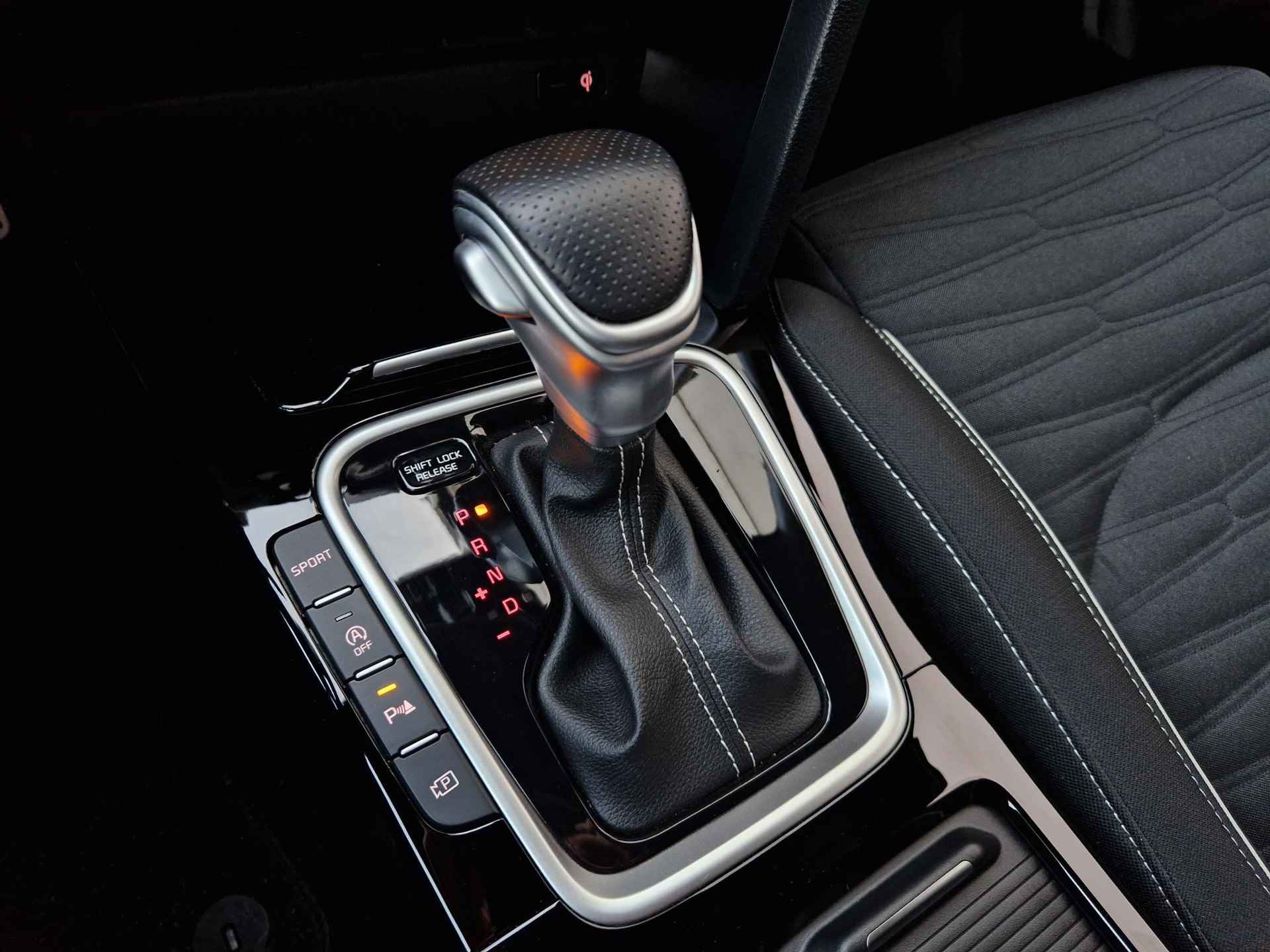 Kia ProCeed 1.5 T-GDi GT-Line 160 PK Automaat | JBL | Camera | Navi | H-Leder | 17" Velgen | Stuur-/stoelverwarming | Clima | Key-Less | Apple CarPlay/Android Auto | PDC | Cruise | LED | - 7/30
