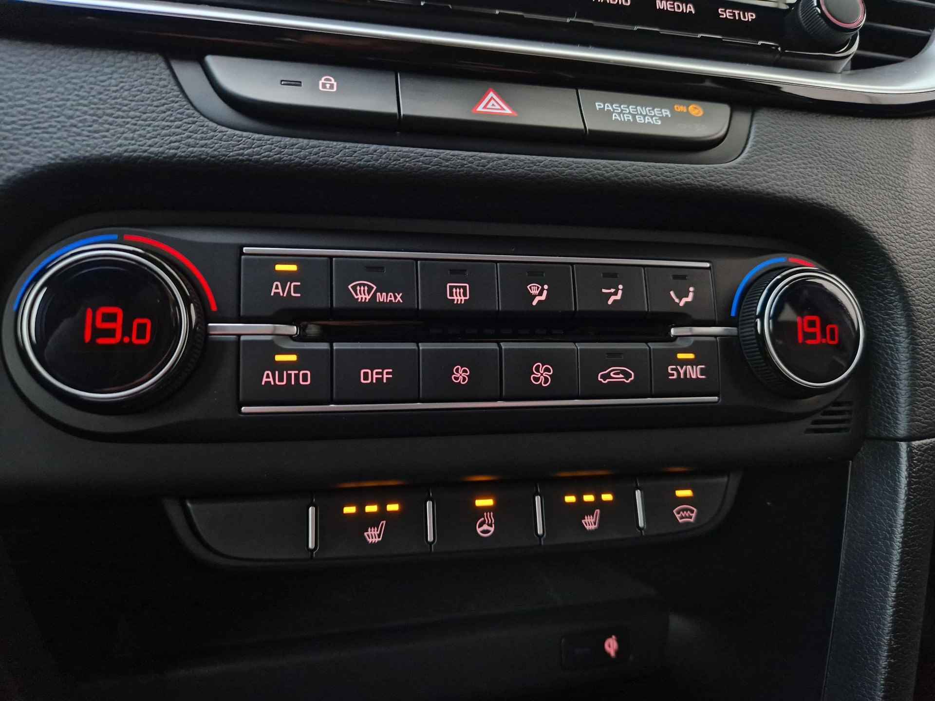 Kia ProCeed 1.5 T-GDi GT-Line 160 PK Automaat | JBL | Camera | Navi | H-Leder | 17" Velgen | Stuur-/stoelverwarming | Clima | Key-Less | Apple CarPlay/Android Auto | PDC | Cruise | LED | - 9/30