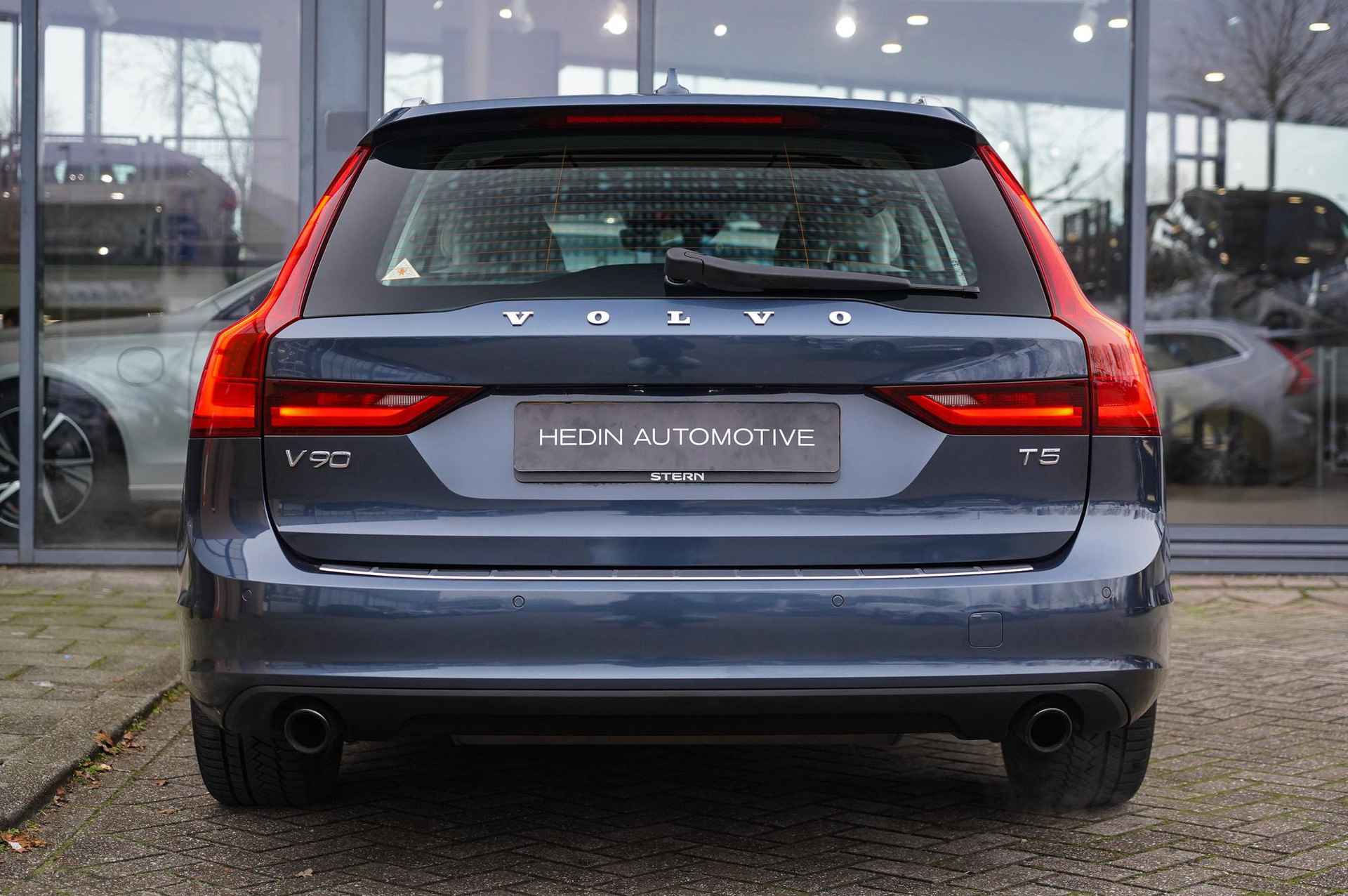 Volvo V90 2.0 T5 90th Anniversary Edition | Automaat | Blond leder | Elektrische achterklep | Stoelverwarming | Apple Carplay | Dealer onderhouden - 5/28