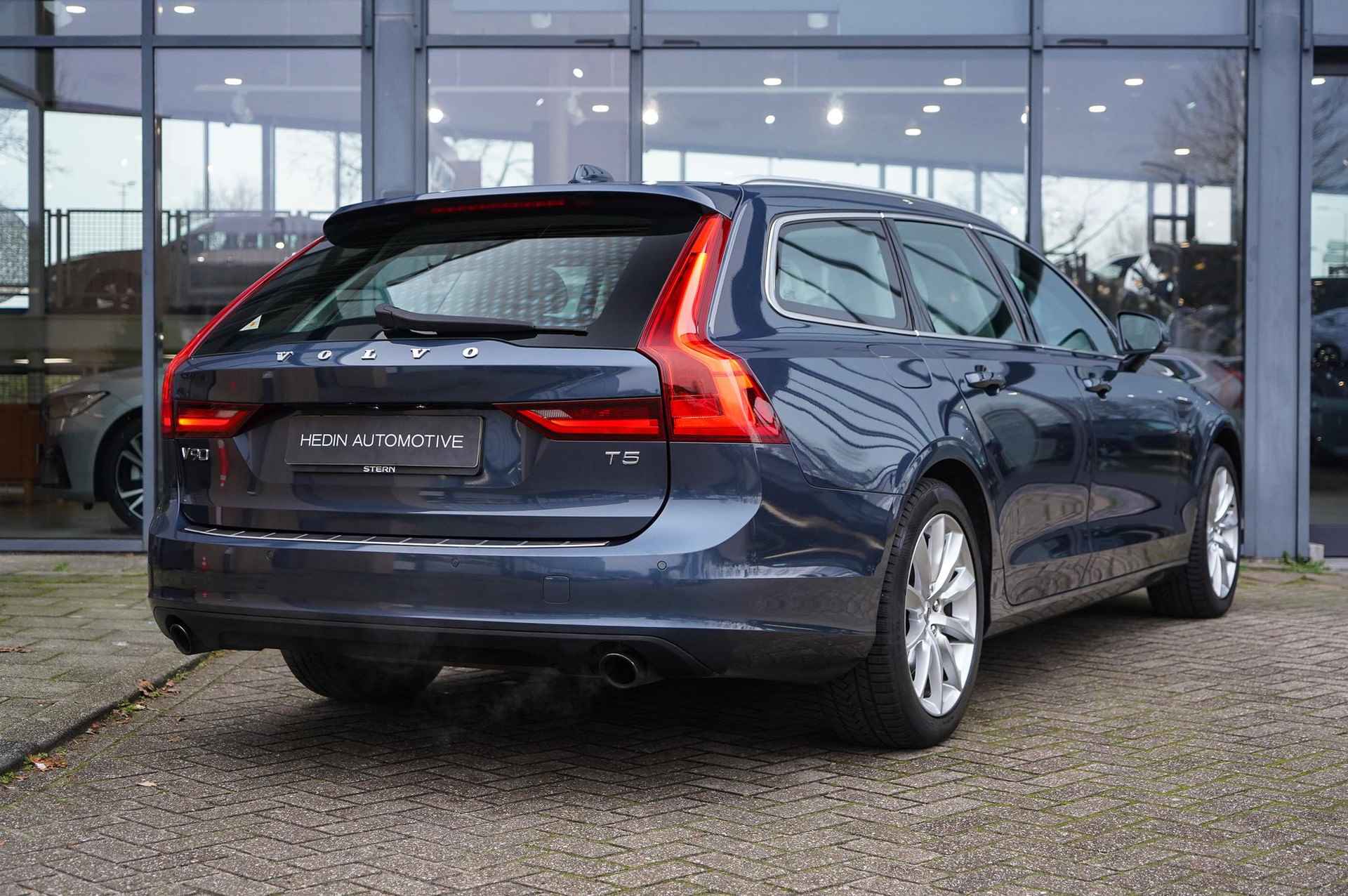 Volvo V90 2.0 T5 90th Anniversary Edition | Automaat | Blond leder | Elektrische achterklep | Stoelverwarming | Apple Carplay | Dealer onderhouden - 6/28