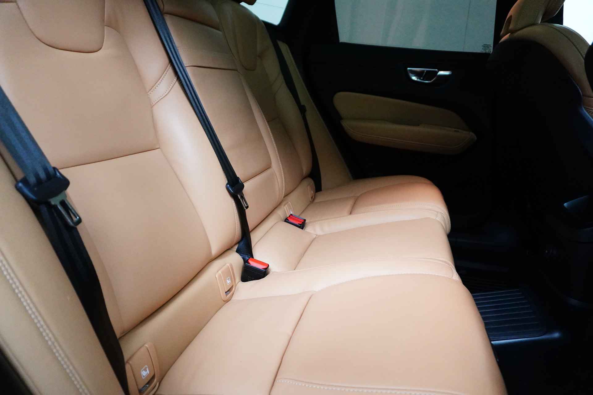 Volvo XC60 T6 AWD Inscription | Adaptive Cruise | Stoelventilatie | Panoramadak | Nappaleder | BLIS | 20 Inch - 8/31