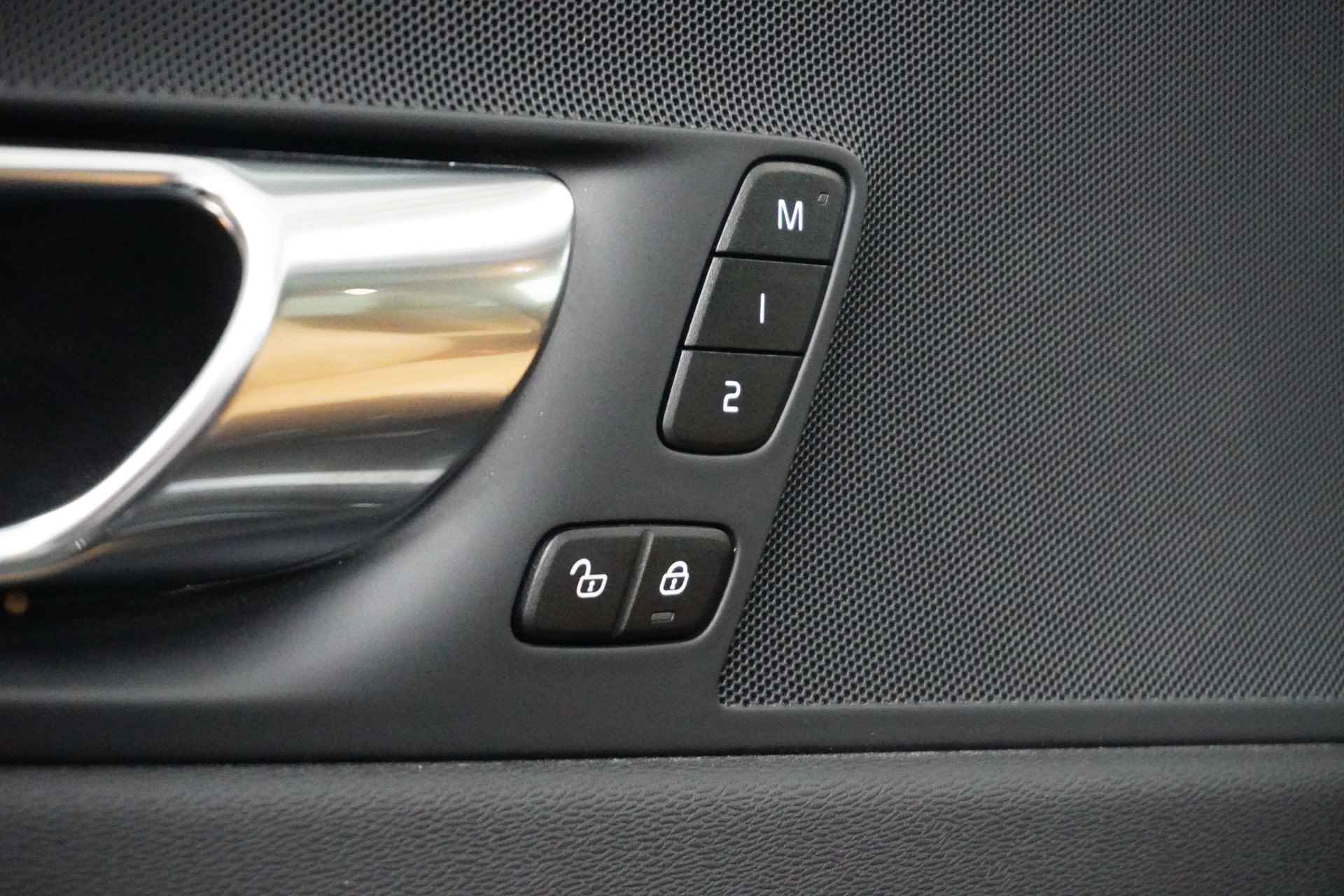 Volvo XC60 T6 AWD Inscription | Adaptive Cruise | Stoelventilatie | Panoramadak | Nappa leder | BLIS | 20 Inch | Trekhaak - 18/31