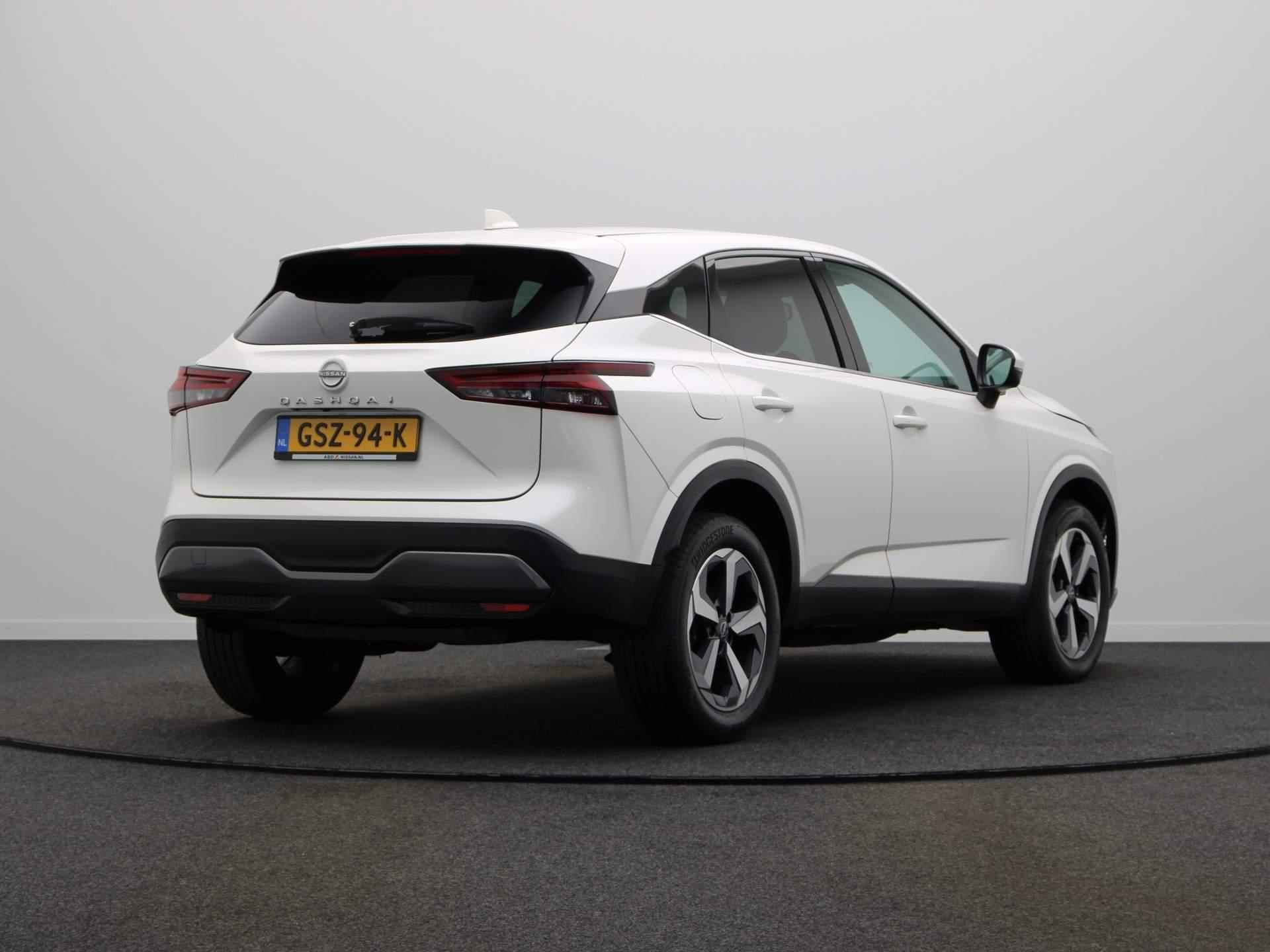 Nissan Qashqai 158pk MHEV Xtronic N-Connecta | Stoel & Stuurverwarming | Voorruitverwarming | 360 graden camera | Apple Carplay/ Android Auto | - 6/46