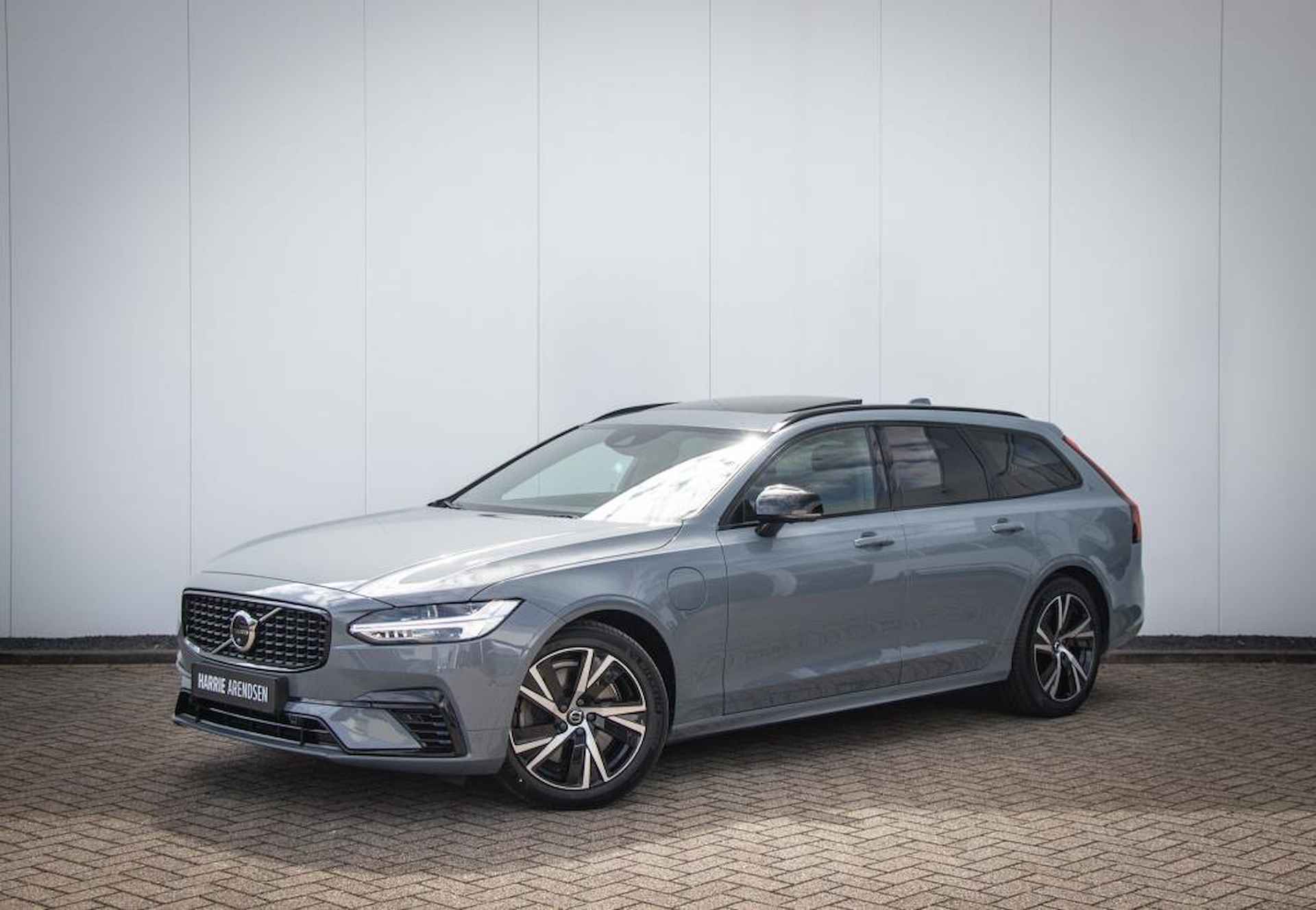 Volvo V90