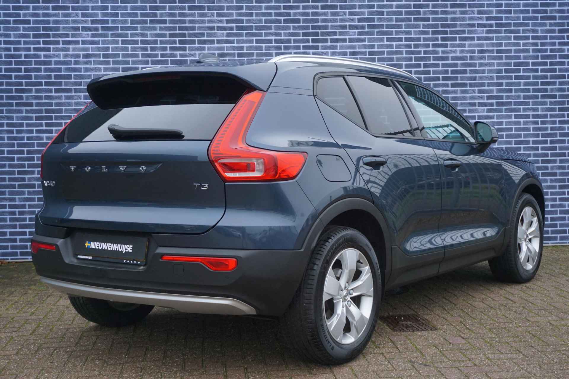 Volvo XC40 1.5 T3 Business Pro | Trekhaak | Blis | Adaptieve Cruise controle | Camera | Getint glas | - 4/32