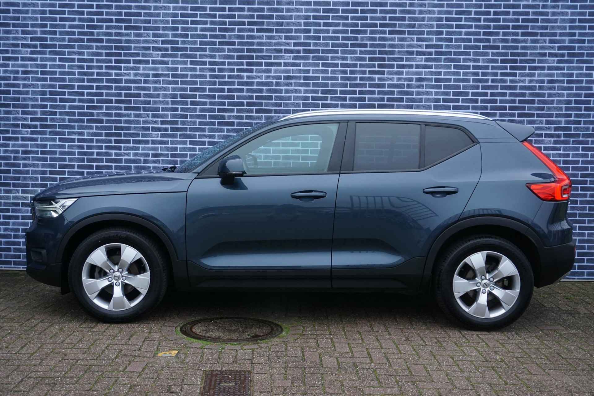 Volvo XC40 1.5 T3 Business Pro | Trekhaak | Blis | Adaptieve Cruise controle | Camera | Getint glas | - 32/32