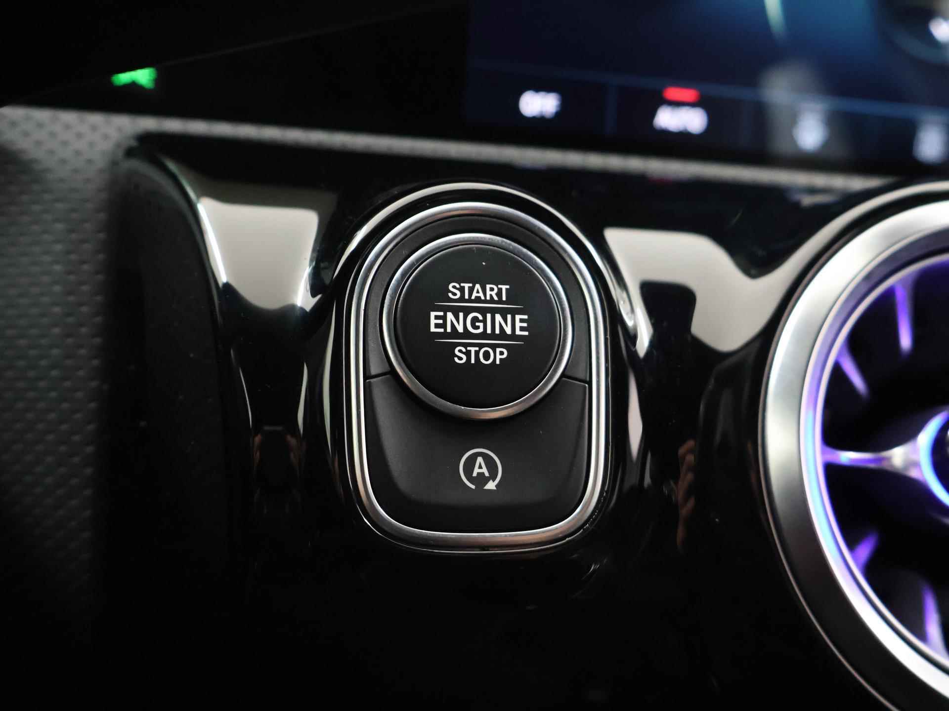 Mercedes-Benz A-klasse 180 Business Solution AMG Sfeerverlichting | AMG | Widescreen | Night pakket | - 29/42
