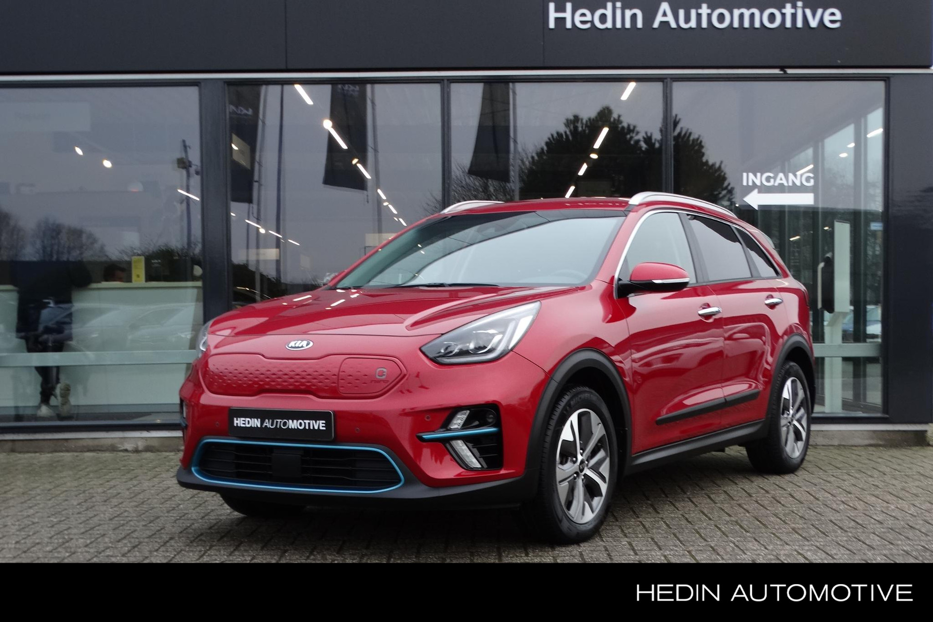 Kia e-Niro ExecutiveLine 64 kWh | 3-Fase | Leder | Stoelverwarming en -ventilatie | Parkeersensoren | Camera | Navigatie