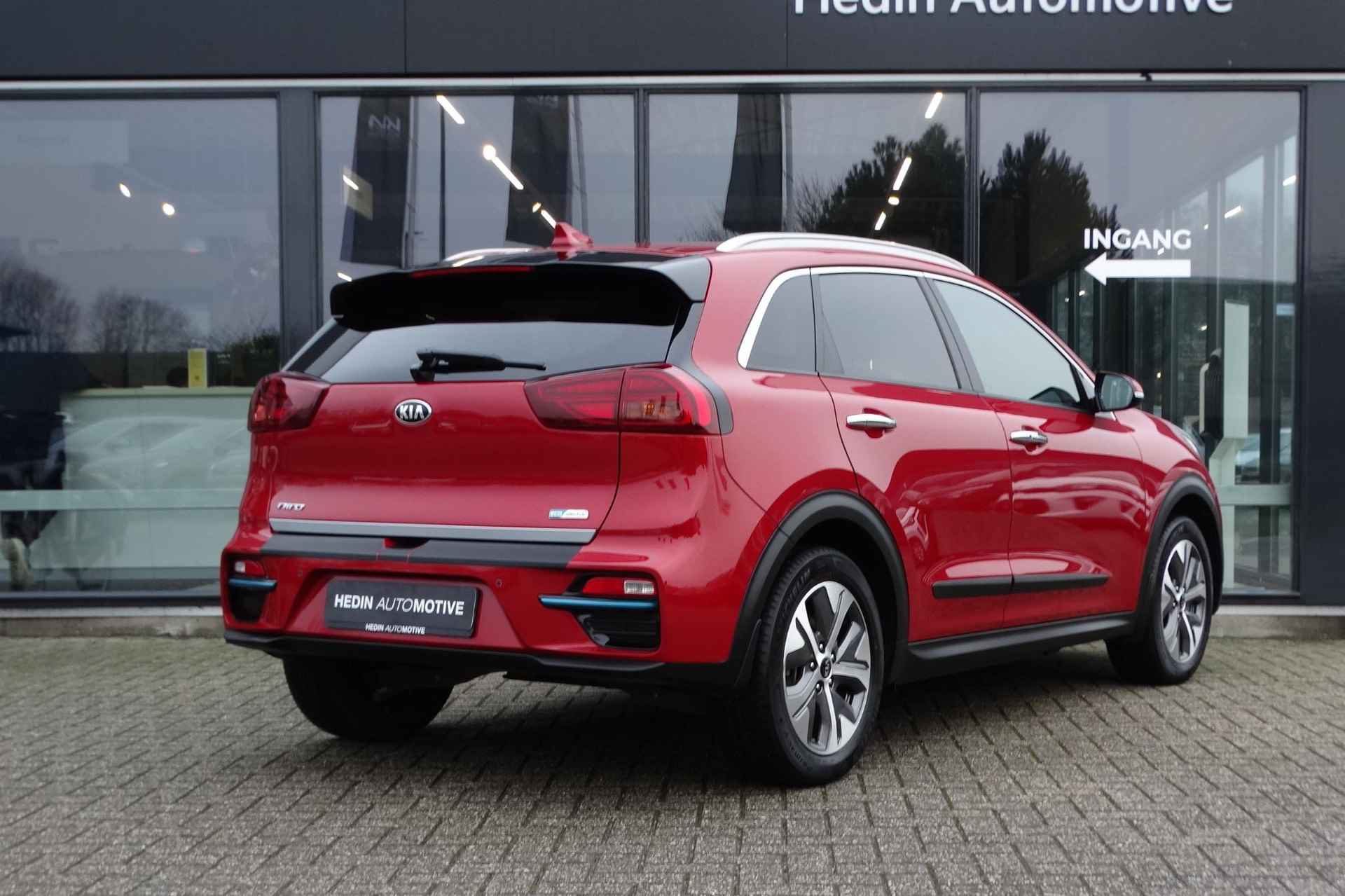 Kia e-Niro ExecutiveLine 64 kWh | 3-Fase | Leder | Stoelverwarming en -ventilatie | Parkeersensoren | Camera | Navigatie - 2/30