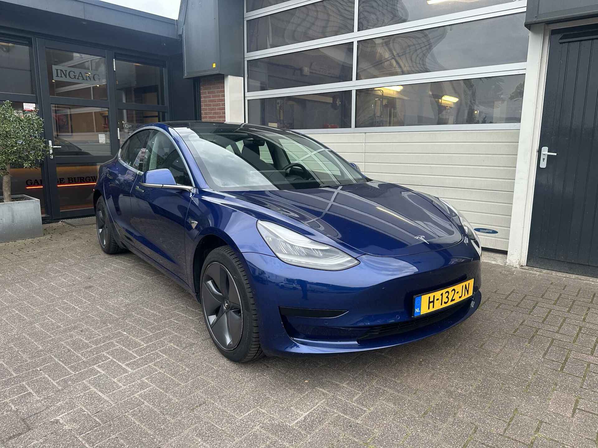 Tesla Model 3 Standard RWD Plus 60 kWh AUTOPILOT/TREKHAAK *ALL-IN PRIJS* - 4/18