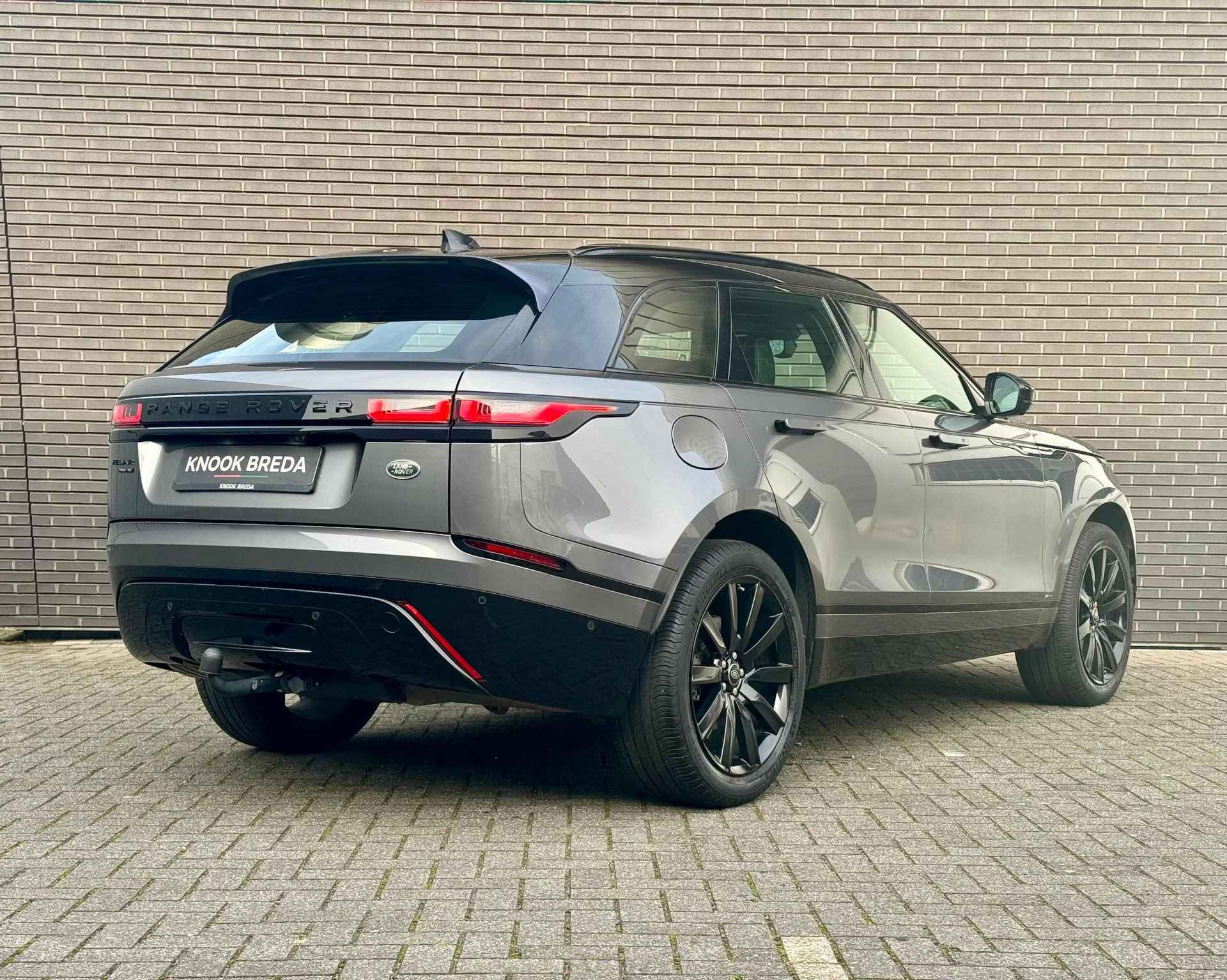 Land Rover Range Rover Velar P250 Turbo AWD R-Dynamic SE - 2/20