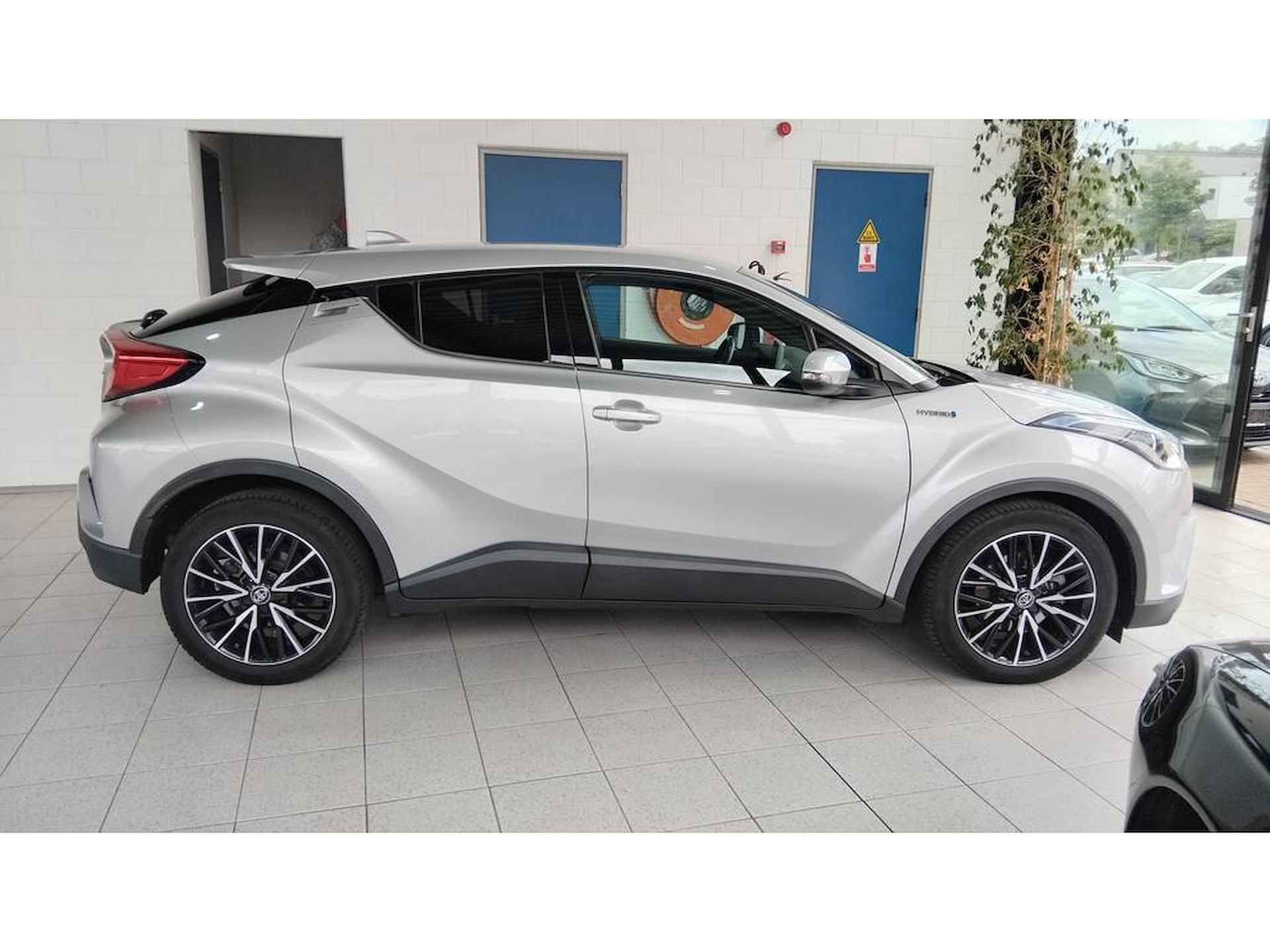 Toyota C-HR 1.8 Dynamic Navi Camera Stoelverw - 2/21