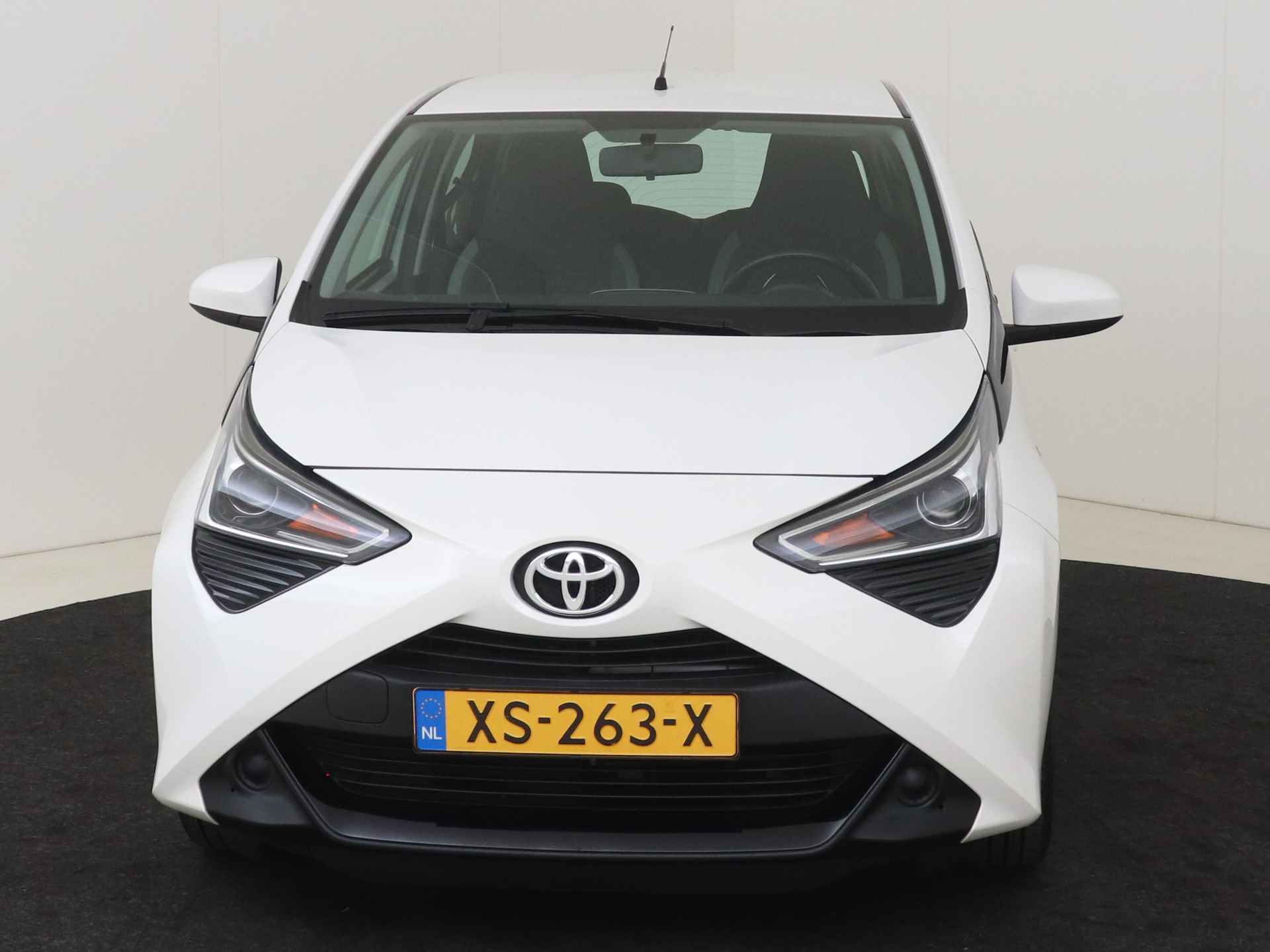 Toyota Aygo 1.0 VVT-i x-play I Apple Carplay/Android Auto I Airco I 5 Deurs I Zuinig I USB I - 27/43