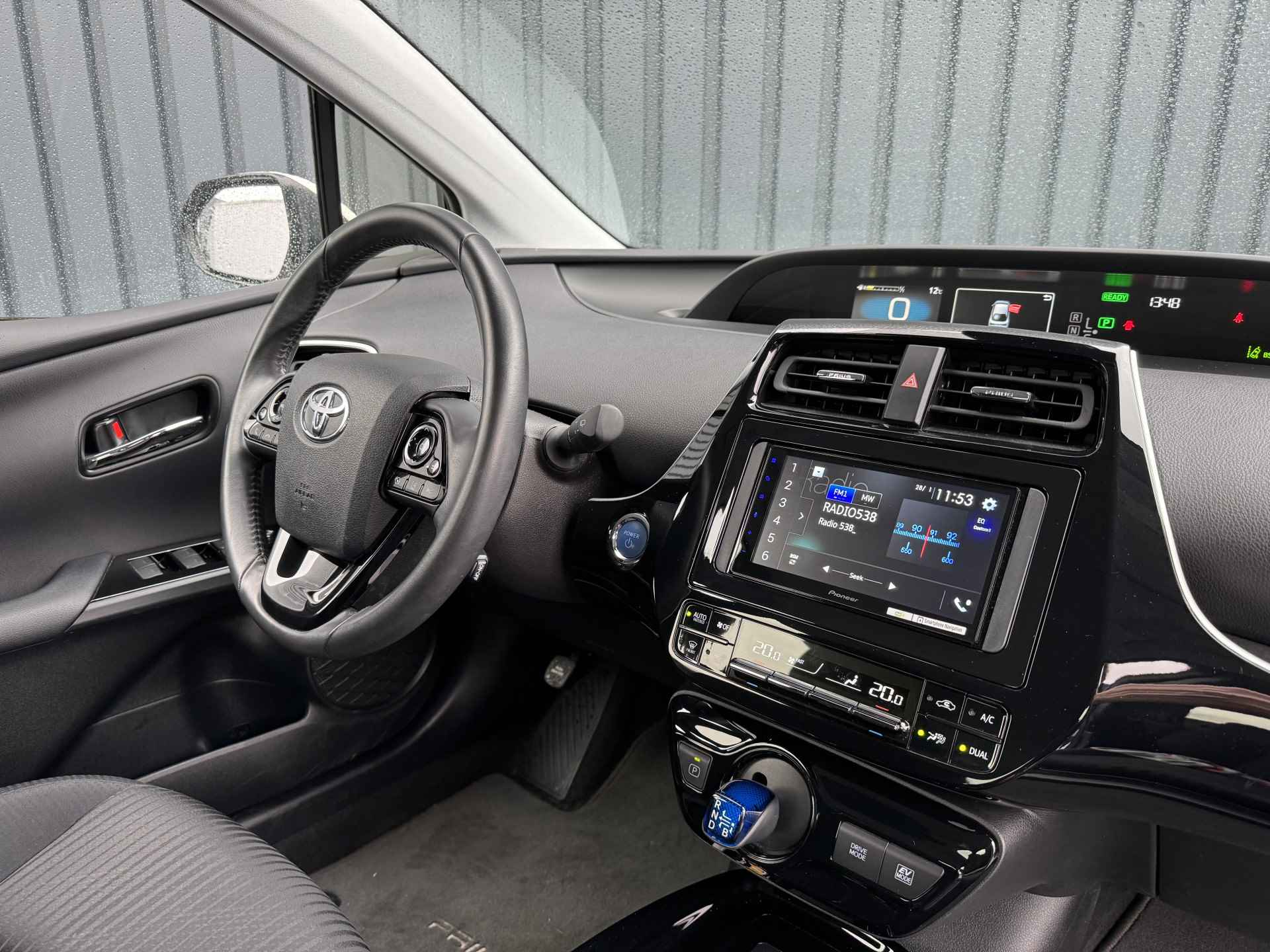Toyota Prius 1.8 Dynamic |Apple Carplay/Android Auto | 10 jr GARANTIE | Rijklaar!! - 18/45