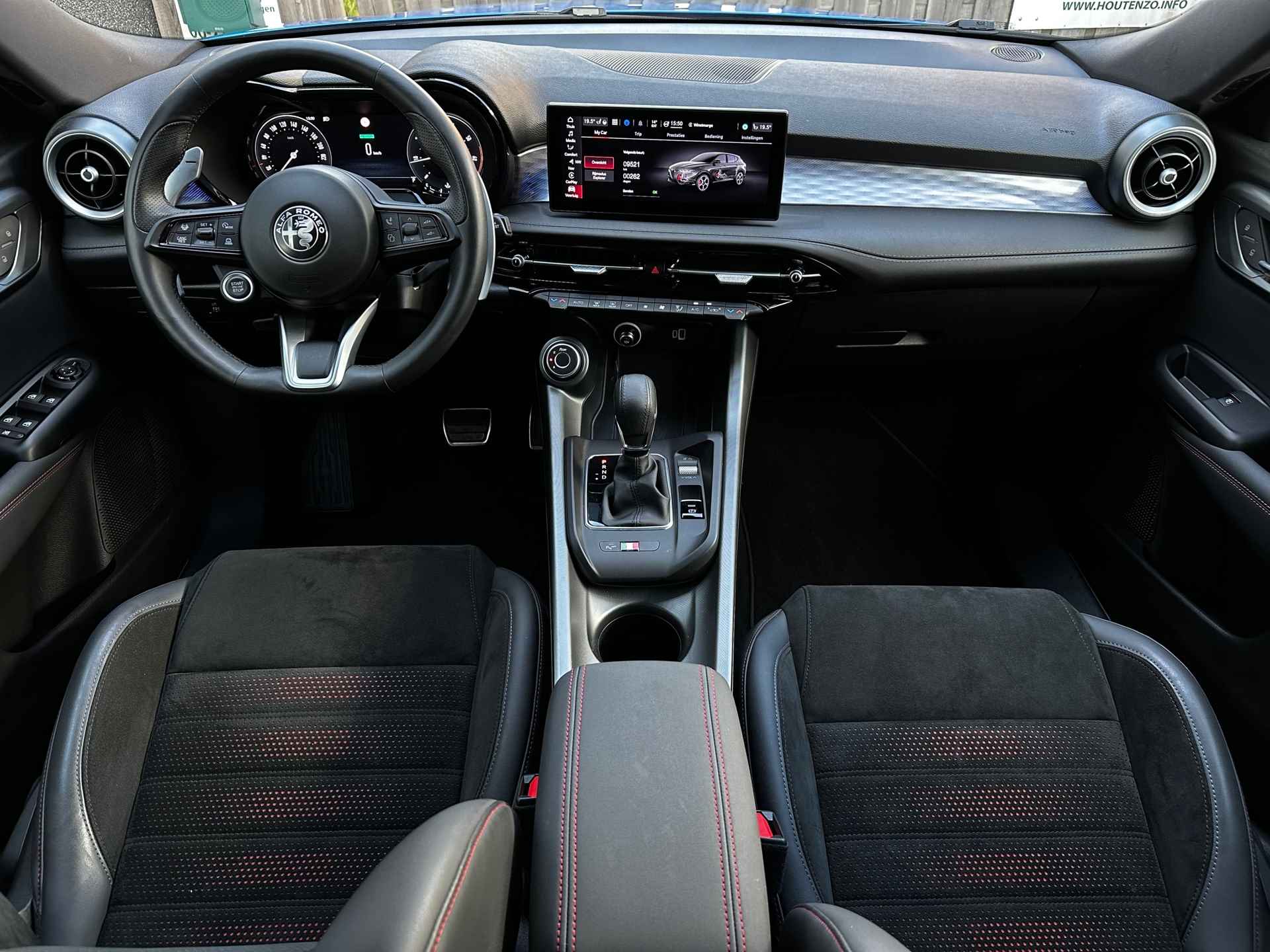 Alfa Romeo TONALE 1.5T Hybrid Edizione Speciale|RIJKLAAR|20 inch|Stoel/Stuur verw|Carplay|Camera|Alcantara - 10/36