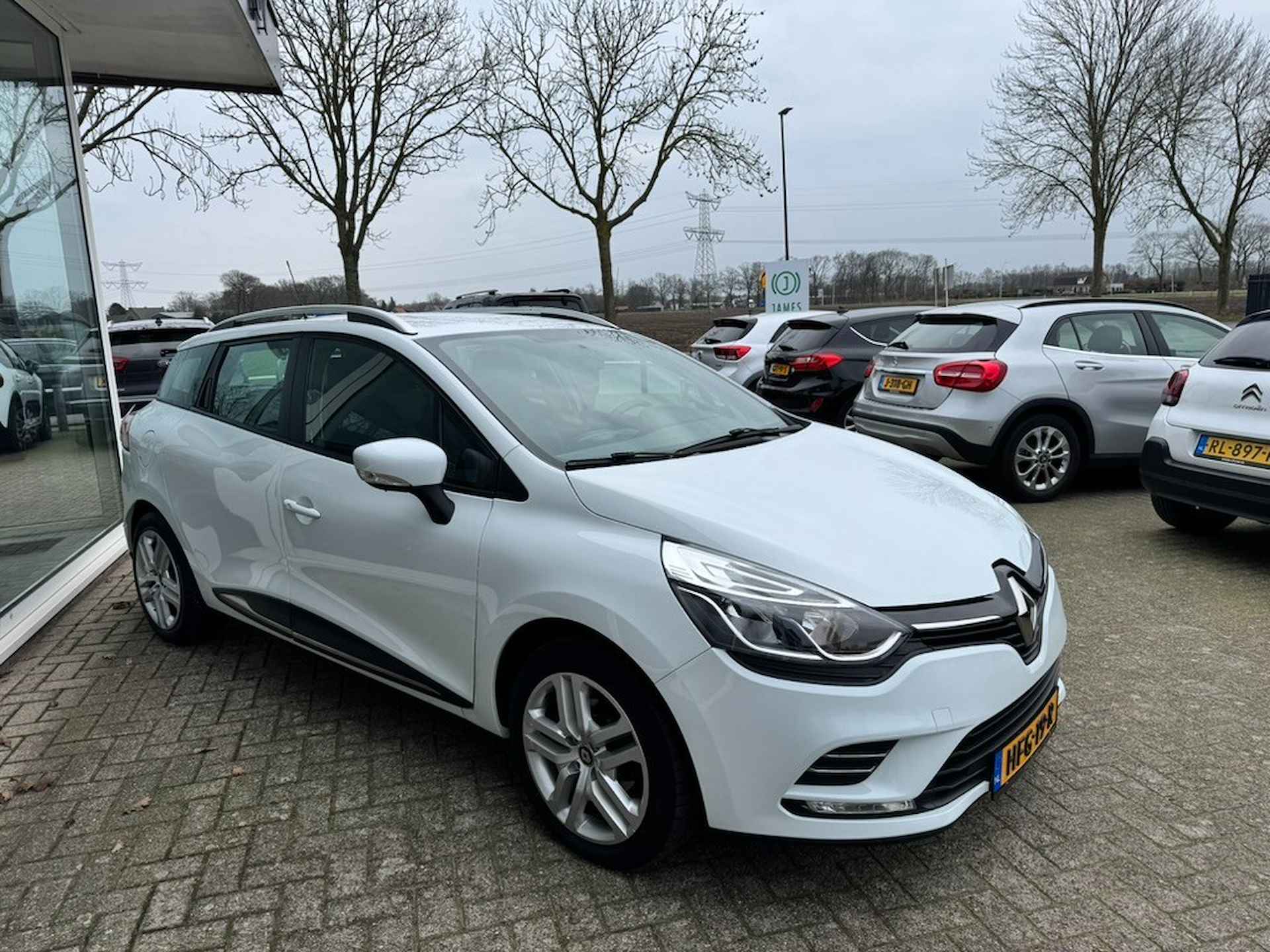 RENAULT Clio 0.9 TCE ZEN ALL IN PRIJS - 3/21