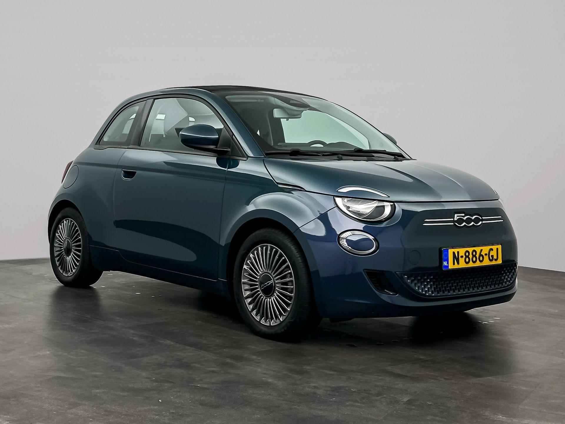 Fiat 500 C Icon 42 kWh | NAV | CarPlay | ECC | PDC | LMV | €2000,- SUBSIDIE! | - 3/23