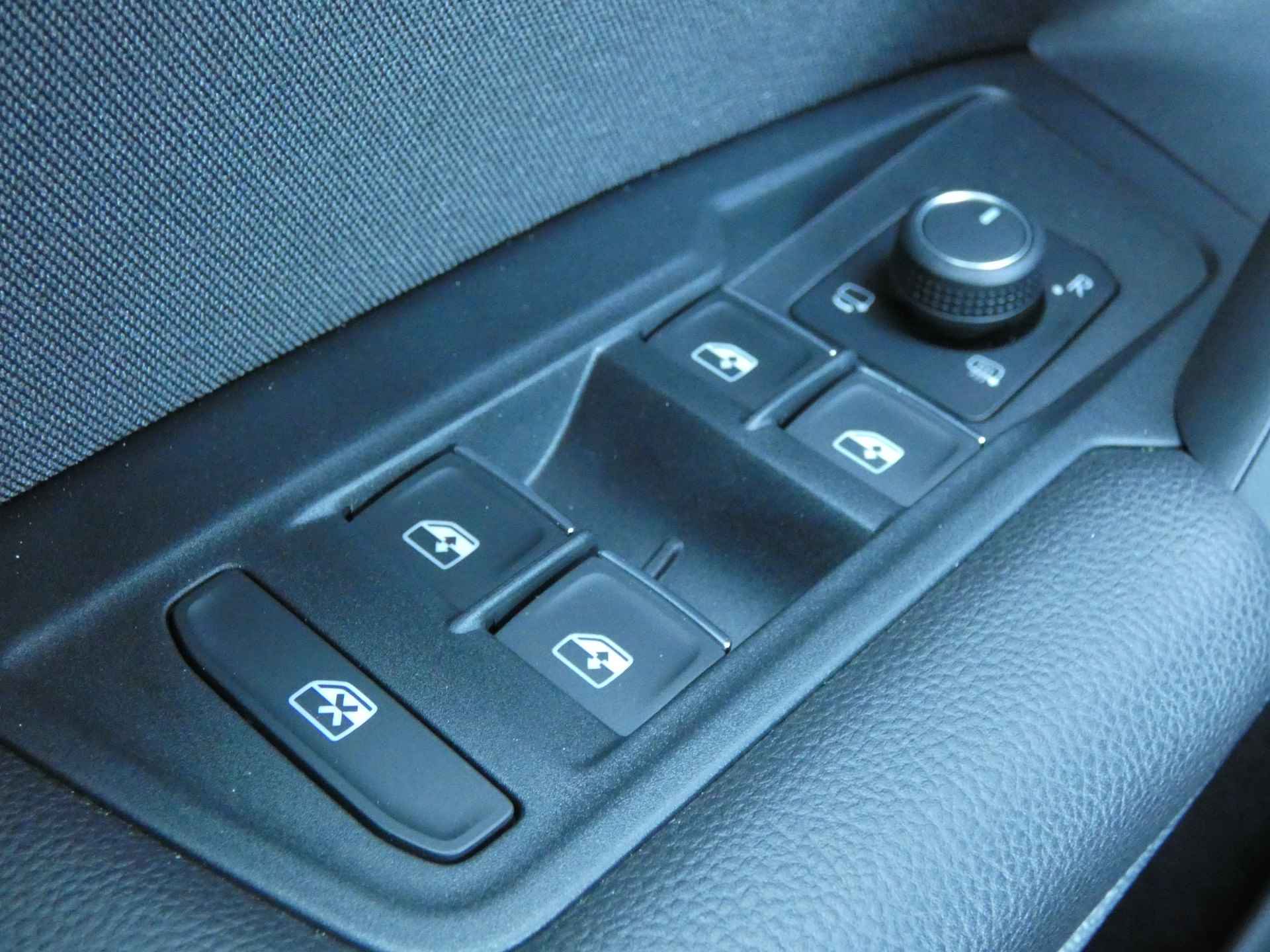 Volkswagen Tiguan 1.4 TSI eHybrid Business DSG Automaat | Camera | Navigatie | Panoramadak - 20/49