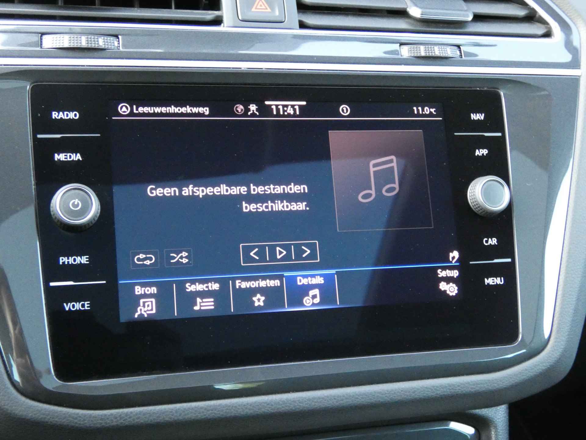 Volkswagen Tiguan 1.4 TSI eHybrid Business DSG Automaat | Camera | Navigatie | Panoramadak - 29/49