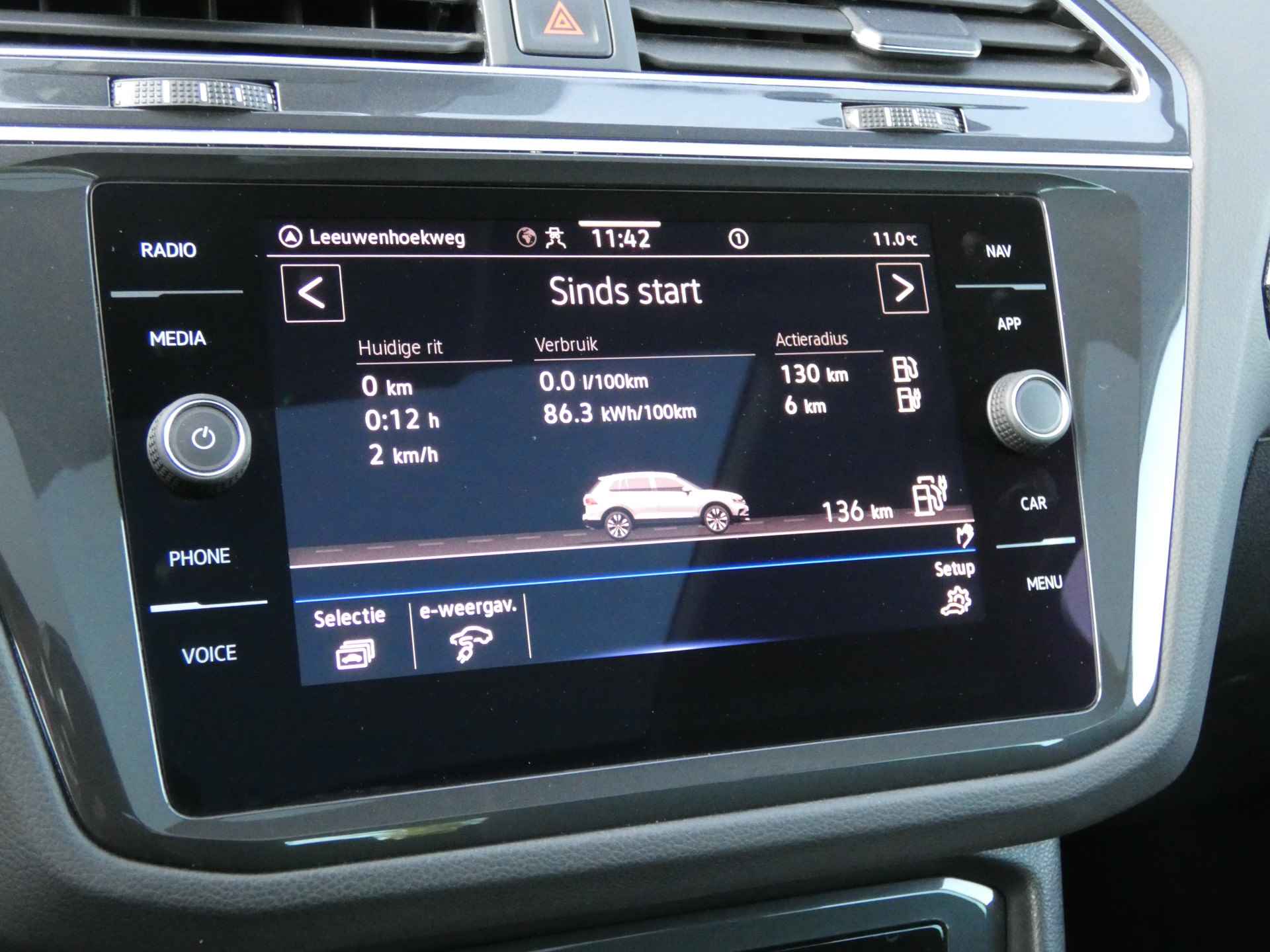 Volkswagen Tiguan 1.4 TSI eHybrid Business DSG Automaat | Camera | Navigatie | Panoramadak - 31/49