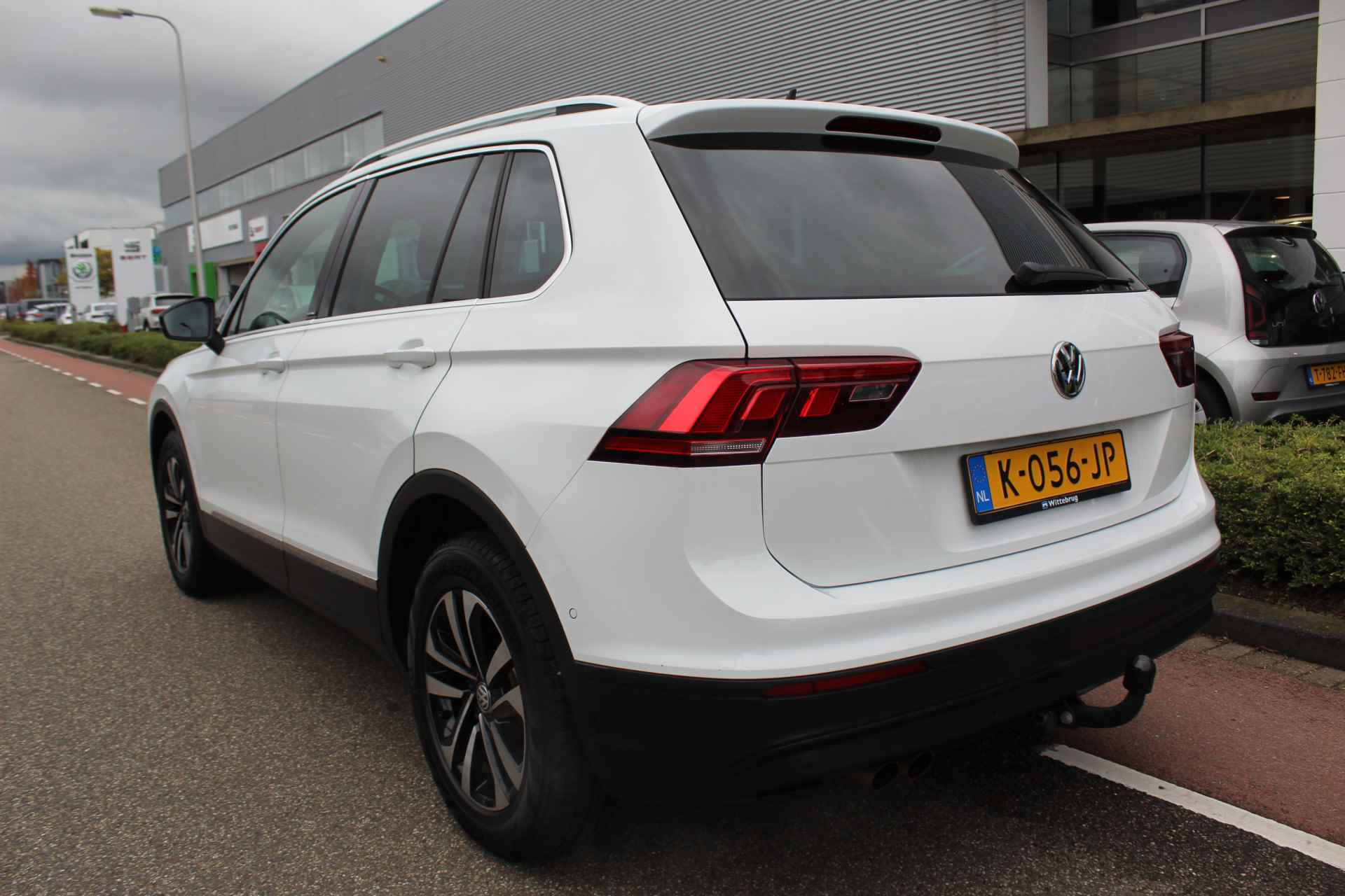 Volkswagen Tiguan 1.5 TSI ACT Comfortline Business / NAVI / APP.Connect / Trekhaak / Dodehoek sensor - 8/35