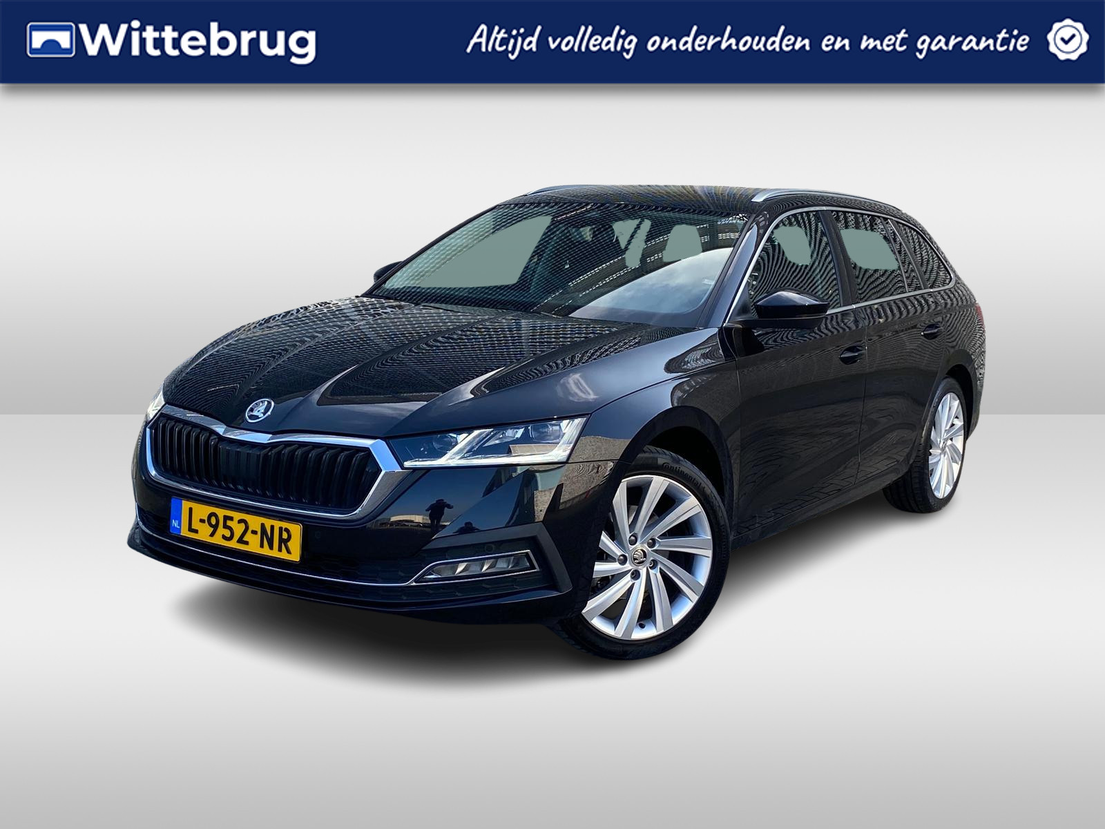 Škoda Octavia Combi 1.5 TSI First Edition / Stoelverwarming / Parkeersensoren / Stoeverwarming / Elect achterklep / P4