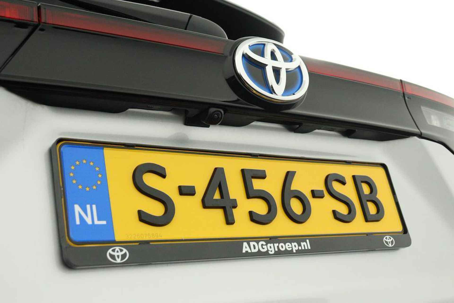 Toyota Yaris Cross 1.5 Hybrid Executive | Panoramadak | Trekhaak | JBL Audio | Navigatie | Parkeersensoren | - 37/49