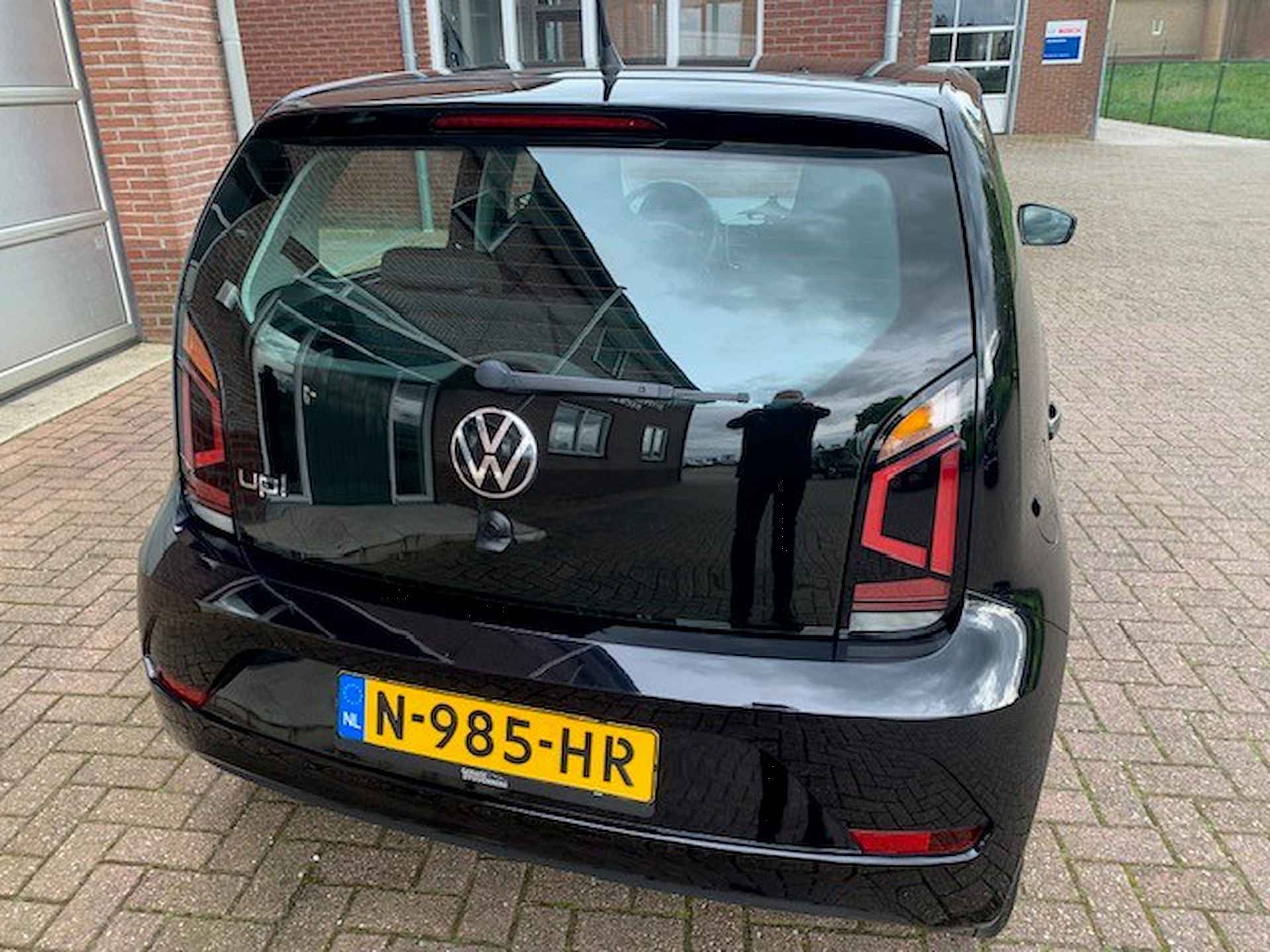 Volkswagen up! 1.0 BleuTooth ,Airco. DAB - 7/20