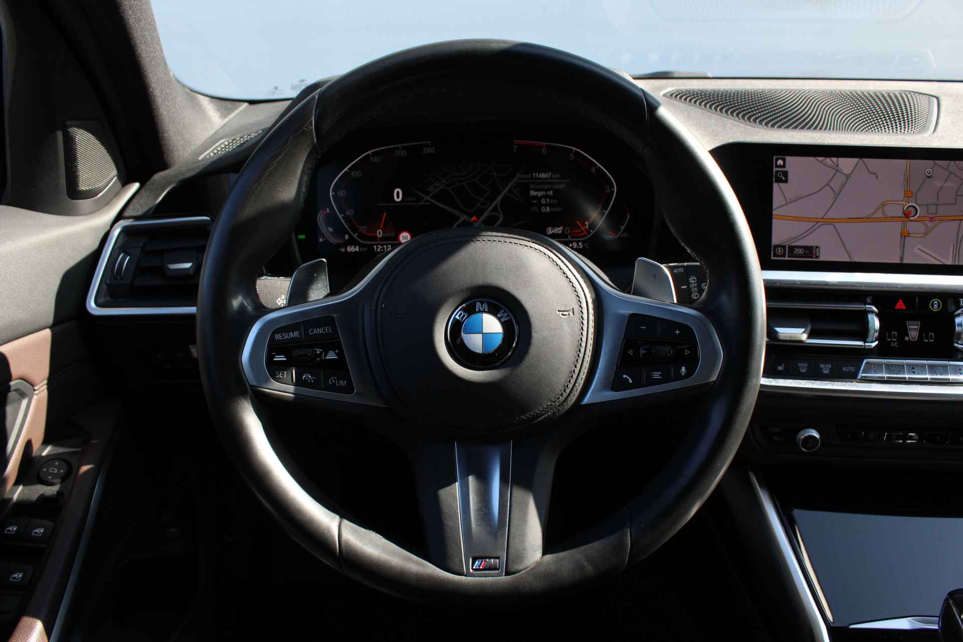 BMW 3 Serie Touring 330i High Executive Automaat / Sportstoelen / Active Cruise Control / LED / Live Cockpit Professional / Stoelverwarming - 21/24