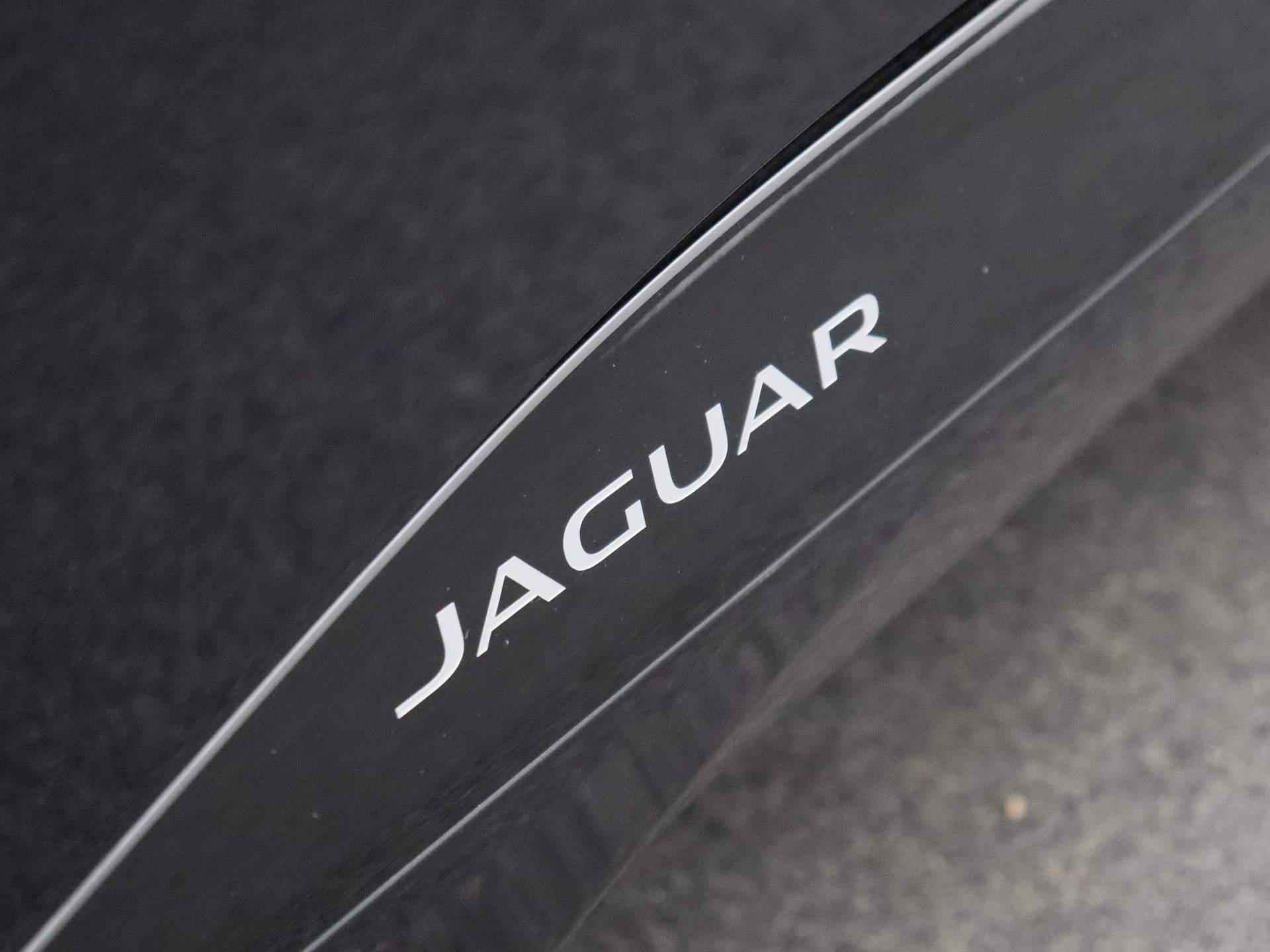 Jaguar I-PACE EV400 S 90 kWh | NAVIGATIE | LEDER | LED KOPLAMPEN | CLIMATE CONTROL | ACHTERUITRIJCAMERA | MERIDIDAN AUDIO | STOELVERWARMING | ELEKTRISCHE BESTUURDERSSTOEL MET GEHEUGEN | LANE ASSIST | - 20/47