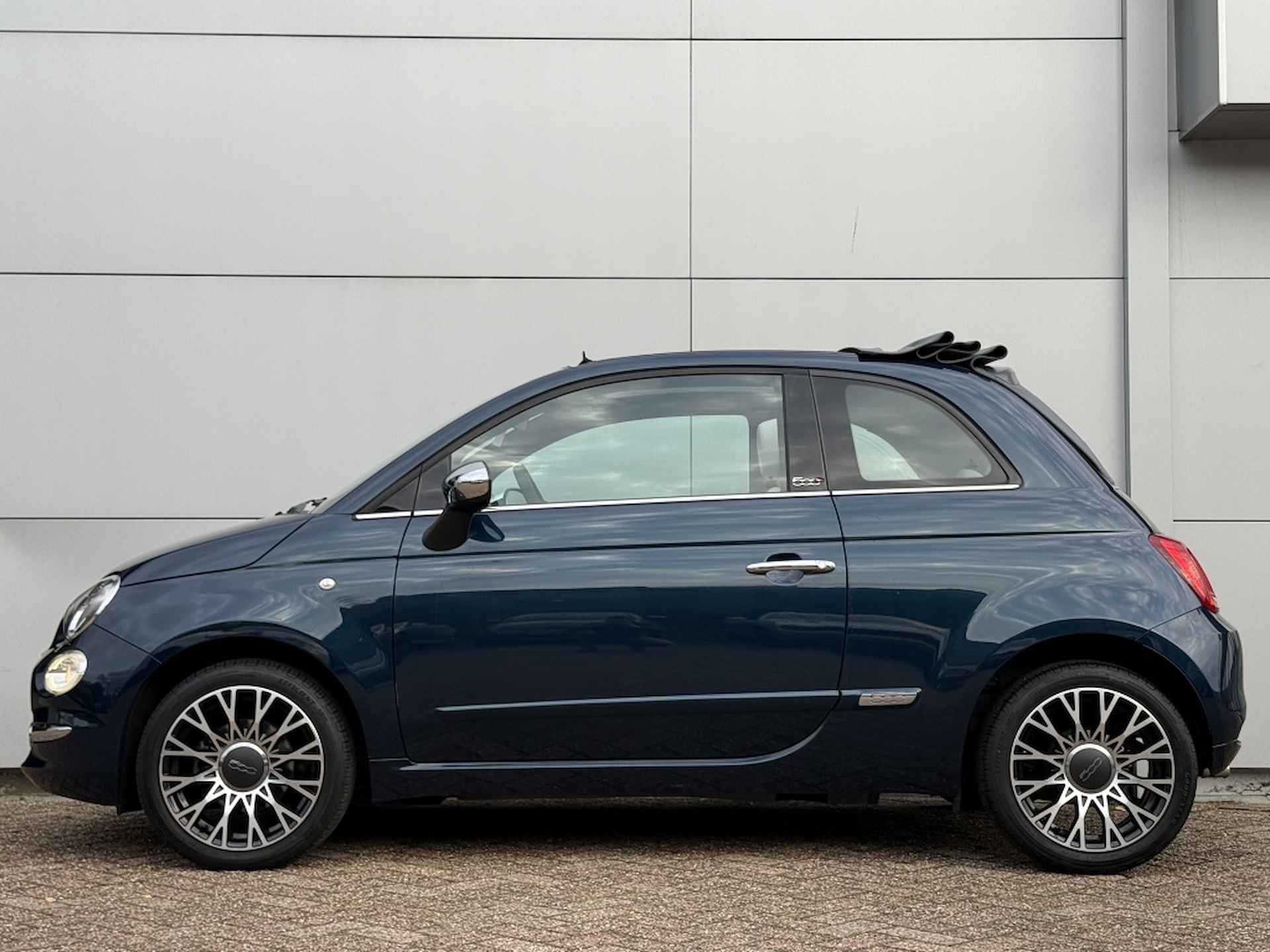 Fiat 500 C 1.0 Hybrid 70 PK Star | Navi | Carplay | Clima | Chrome | 16" - 3/17