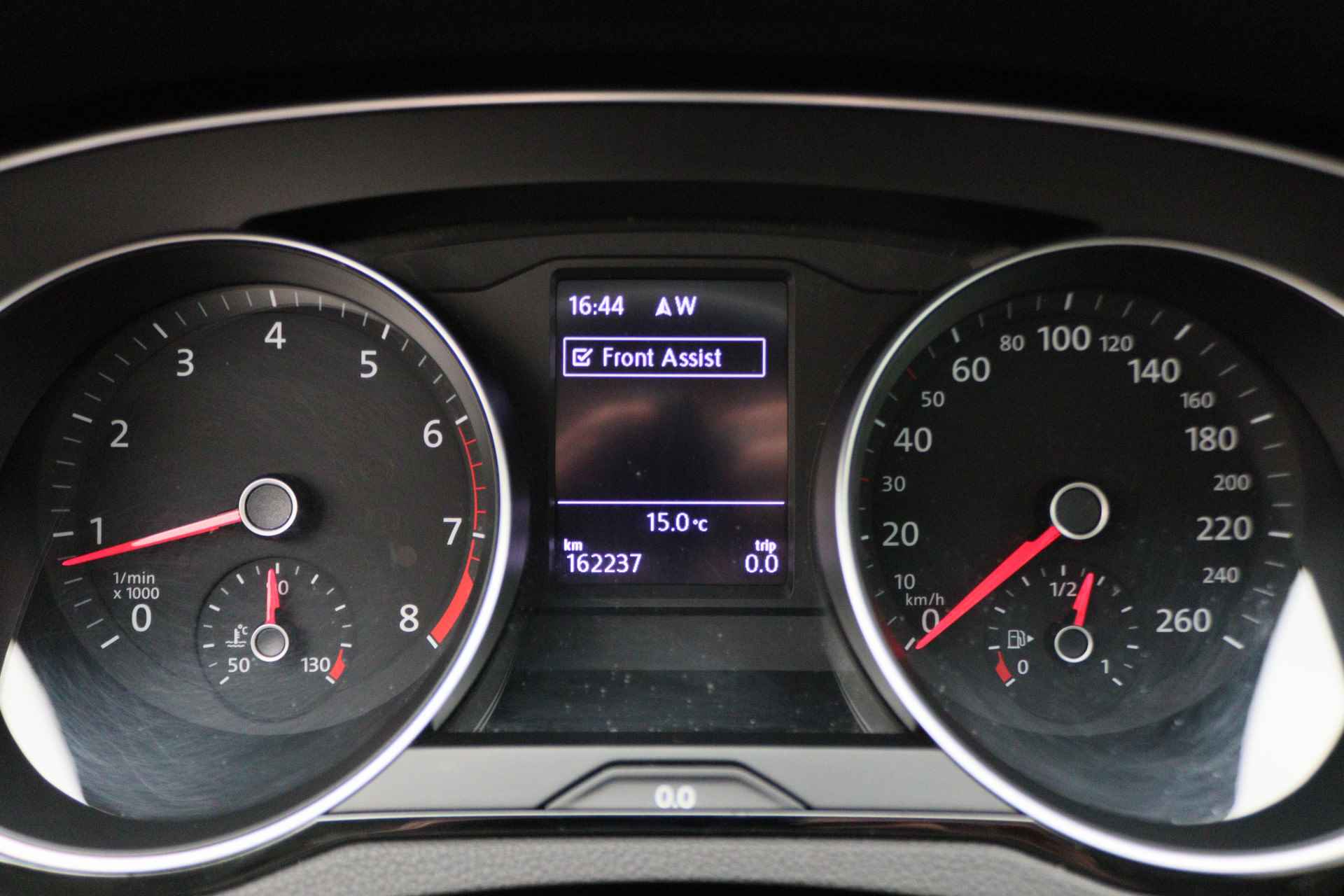Volkswagen Passat Variant 1.4 TSI Comfortline LED, Climate, Cruise, Navigatie, ErgoComfort, PDC, DAB, Trekhaak - 4/45