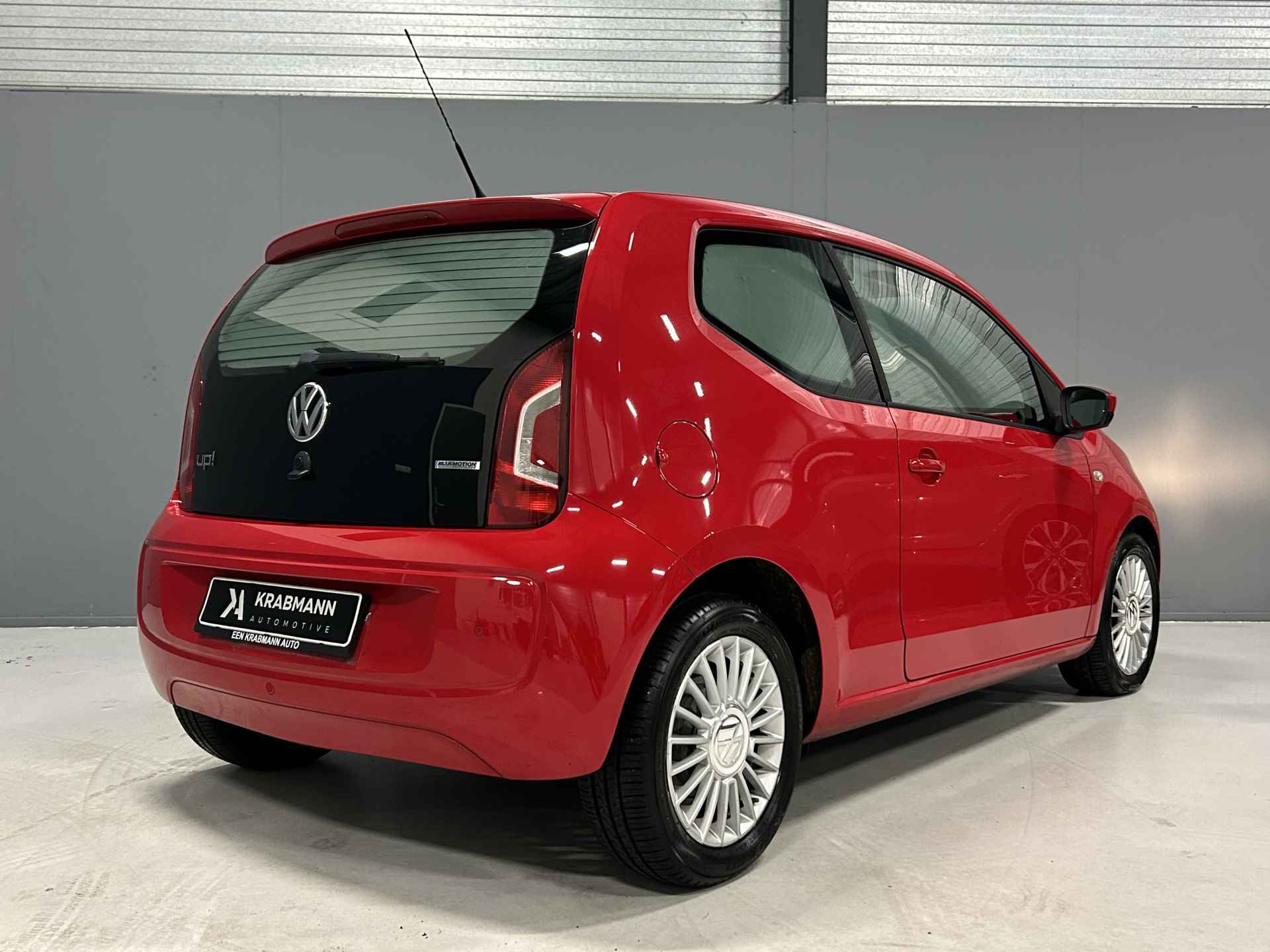 Volkswagen up! 1.0 high up! 75pk|Cruise|Airco|Stoelverwarming - 23/24