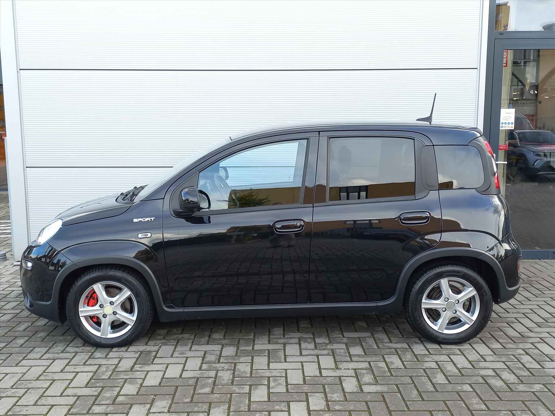 Fiat Panda 1.0 70pk Hybride Sport | Airconditioning | Navigatie by App | Lm velgen + All season | Parkeersensoren | - 3/35