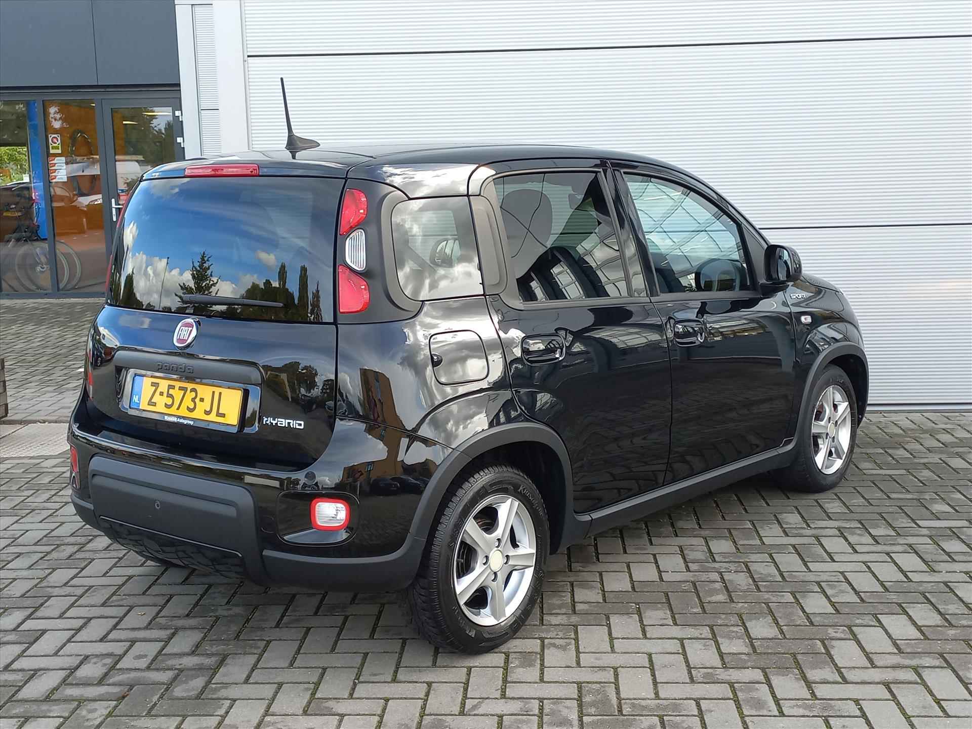 Fiat Panda 1.0 70pk Hybride Sport | Airconditioning | Navigatie by App | Lm velgen + All season | Parkeersensoren | - 4/35