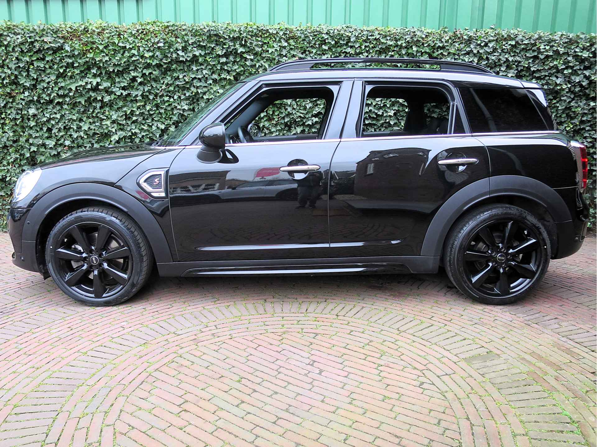 MINI Countryman 2.0 Cooper S Chili F60 aut. met Pano.dak, Leer, HK audio, Apple CarPlay & 19" - 30/52