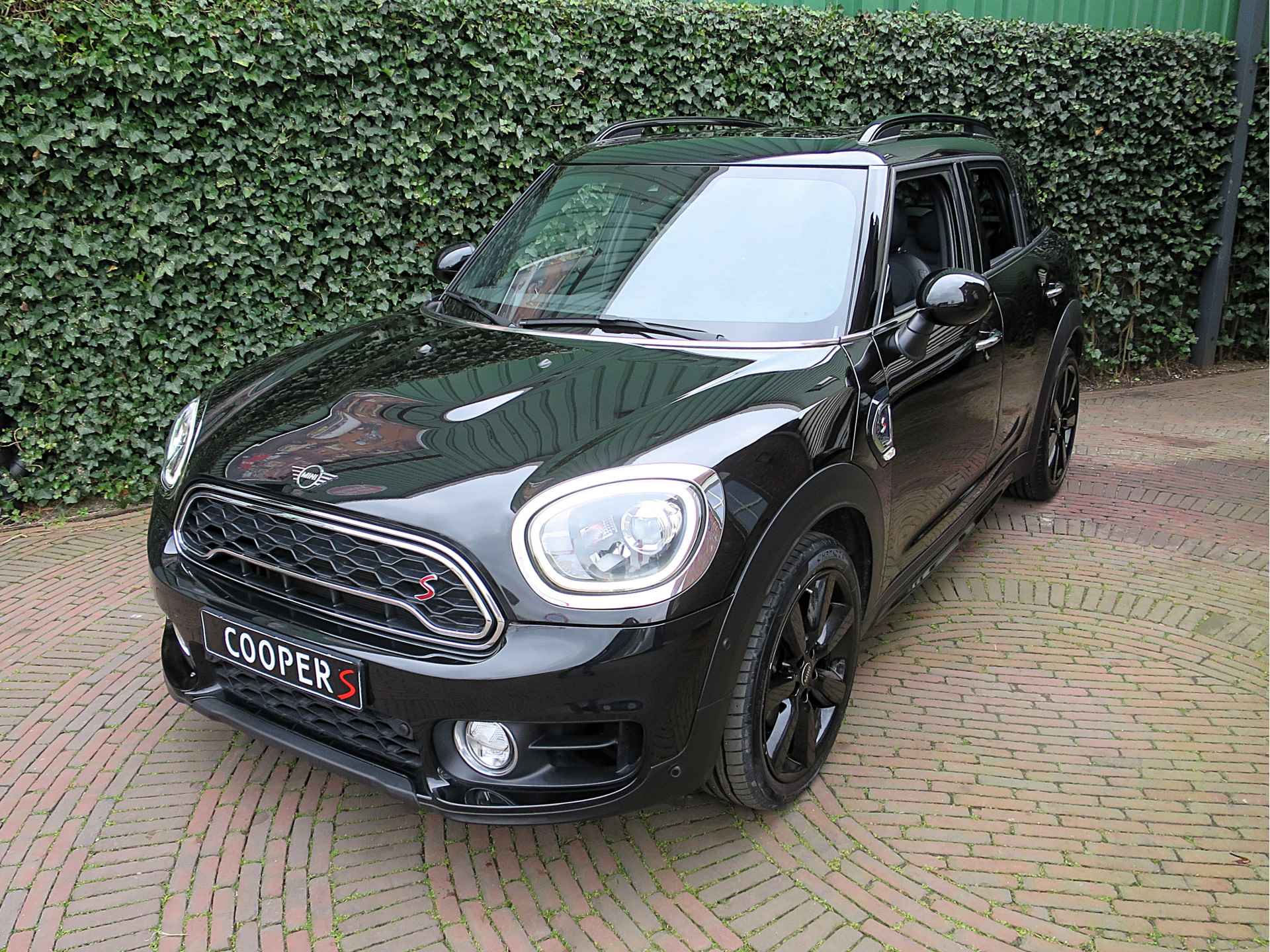 MINI Countryman 2.0 Cooper S Chili F60 aut. met Pano.dak, Leer, HK audio, Apple CarPlay & 19" - 51/52