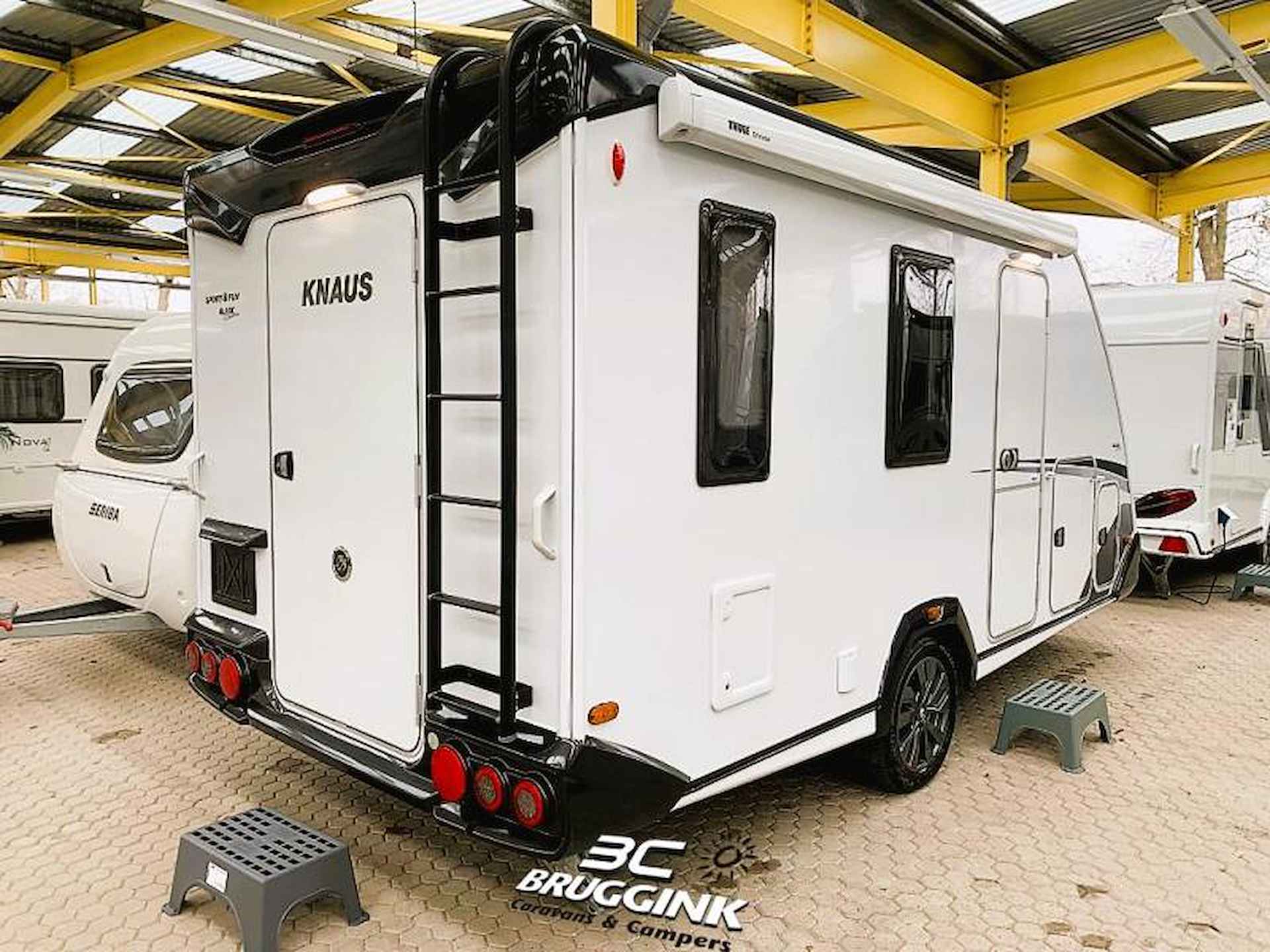 Knaus Sport & Fun Black Edition 480 QL - BORCULO - 2/17