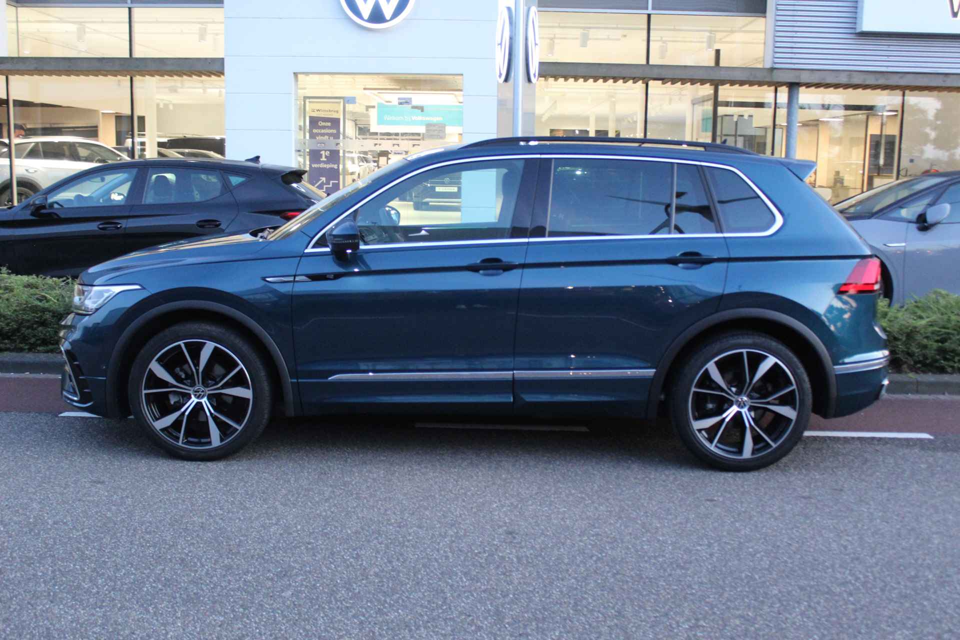 Volkswagen Tiguan 1.5 TSI R-Line / NAVI / APP.Connect / 20"LMV / Zwenkbare Trekhaak - 8/29