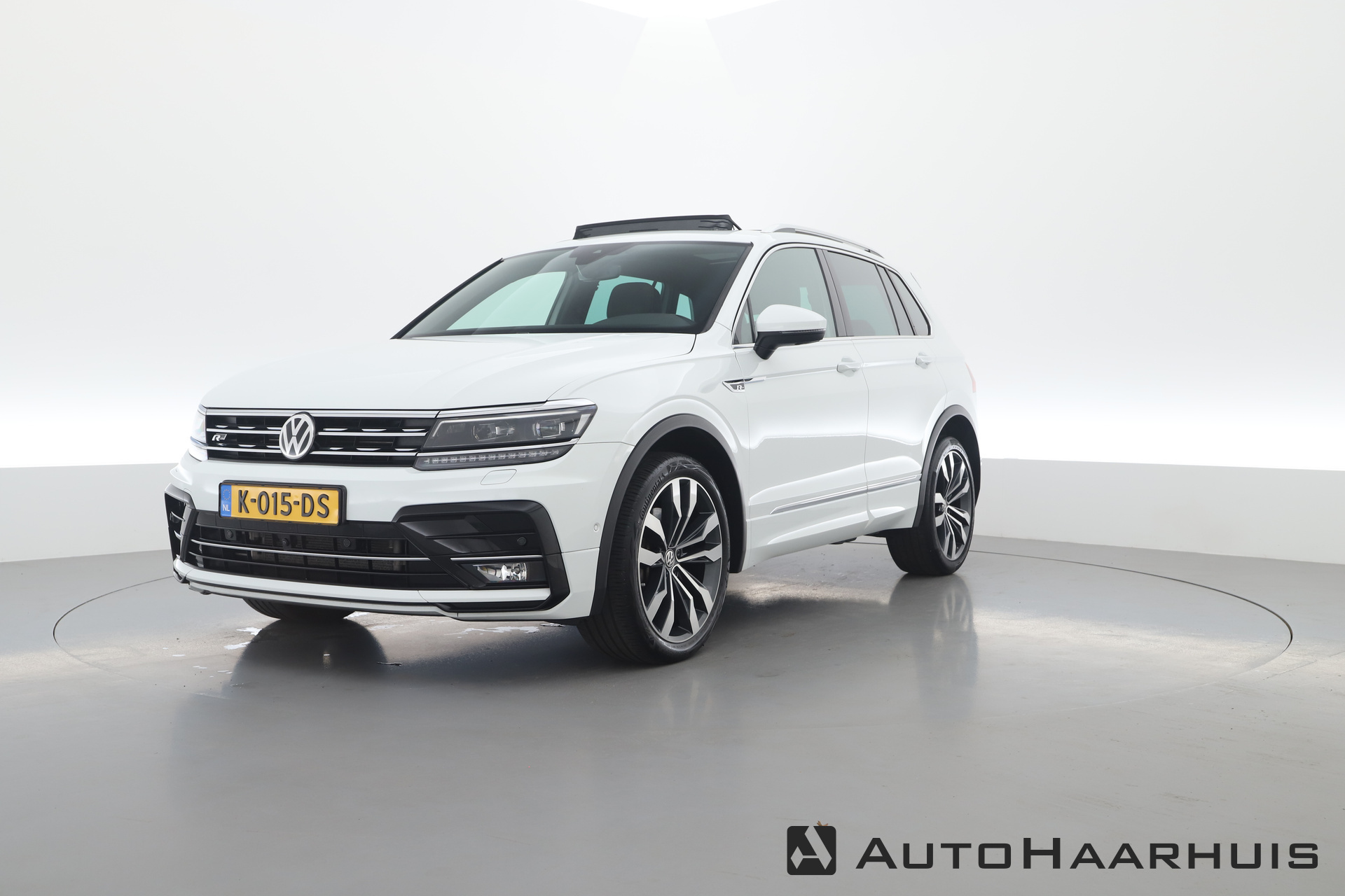 Volkswagen Tiguan 2.0 TSI 4Motion R-Line DSG 220pk | Pano | 360cam | Elek. Trekhaak | Navi | Adapt. Cruise | 20''