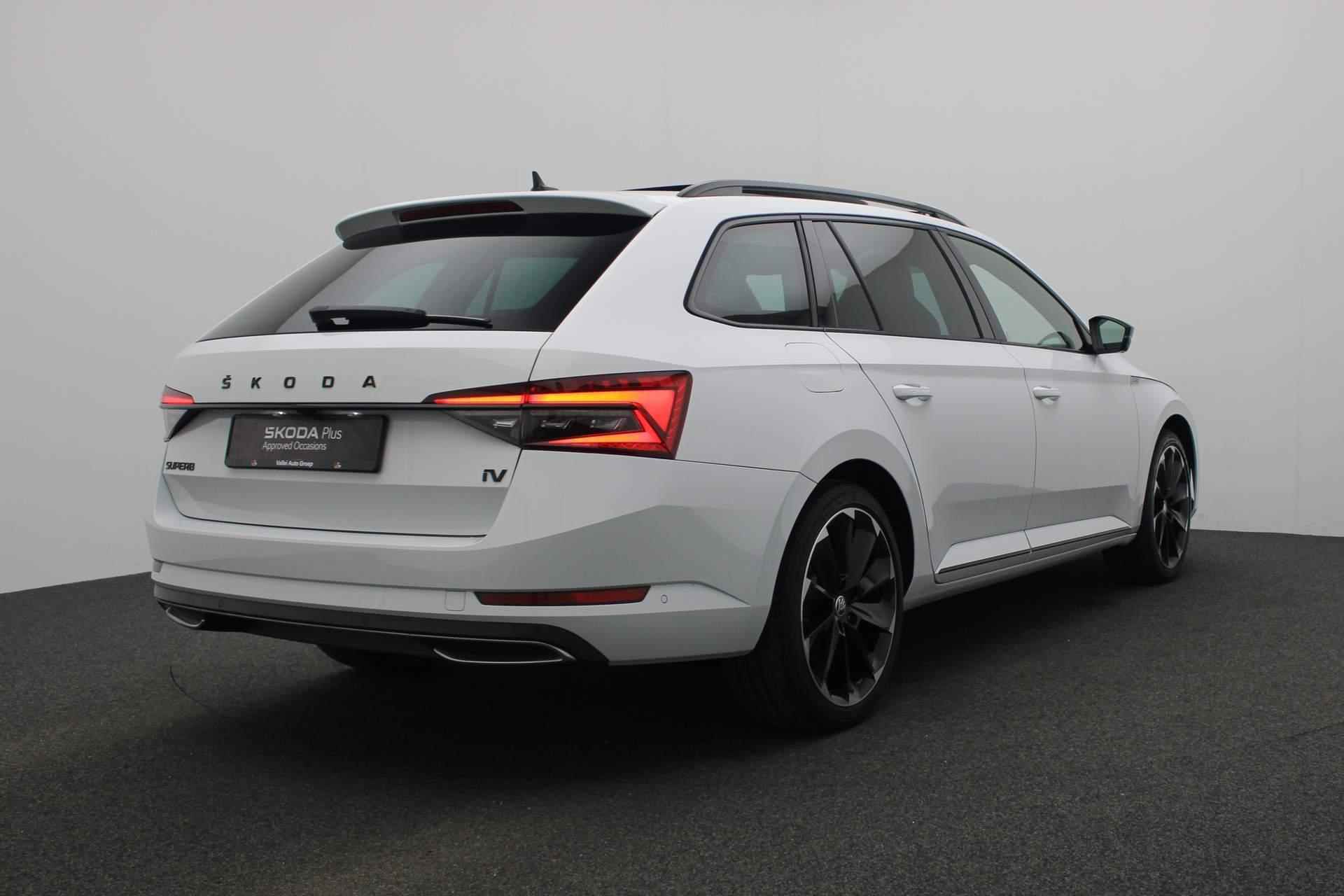 Skoda Superb Combi 1.4 TSI 218PK DSG iV Sportline Business | Pano | Trekhaak | CANTON | 360 camera | Matrix LED | Adaptief onderstel | Keyless | 19 inch - 4/52