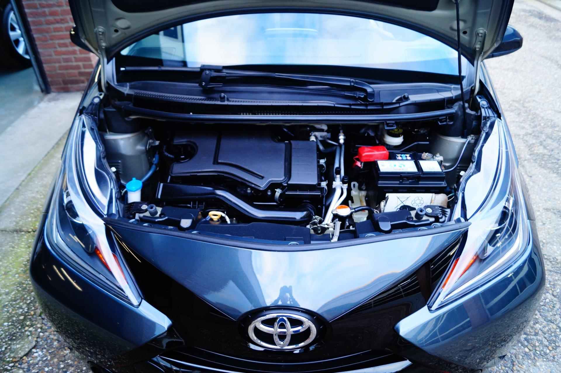 Toyota Aygo 1.0 VVT-i Achtercamera Media/Bluetooth - 18/19