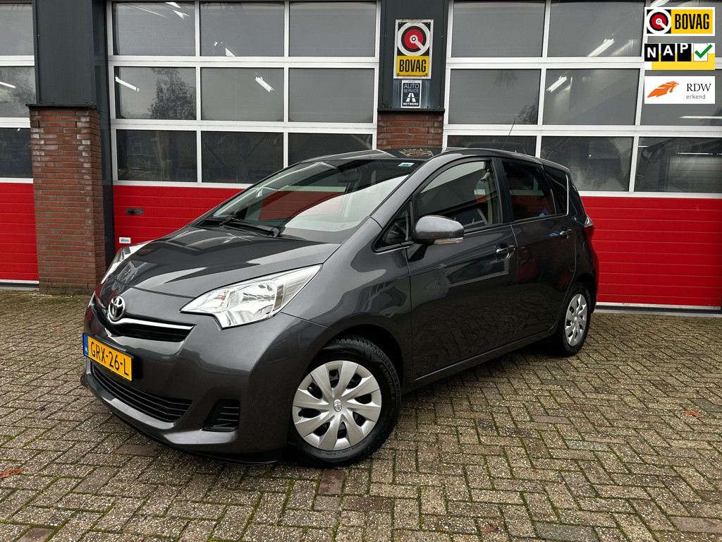 Toyota Verso-S 1.3 VVT-i Comfort Plus,Automaat, camera, NAVI,parkeersensoren ALS NIEUW!!!