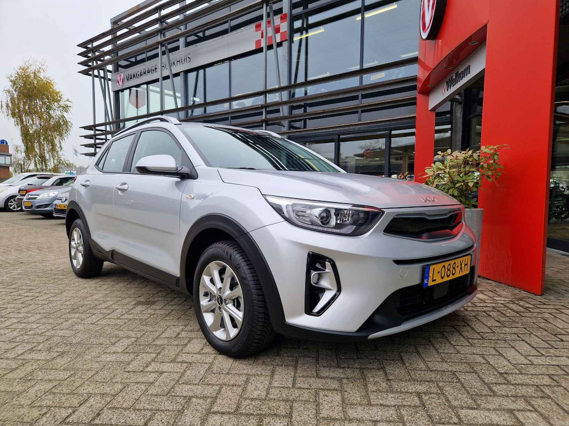 Kia Stonic 1.0 T-GDi MHEV DynamicPlusLine | Navi | Climate - 6/25