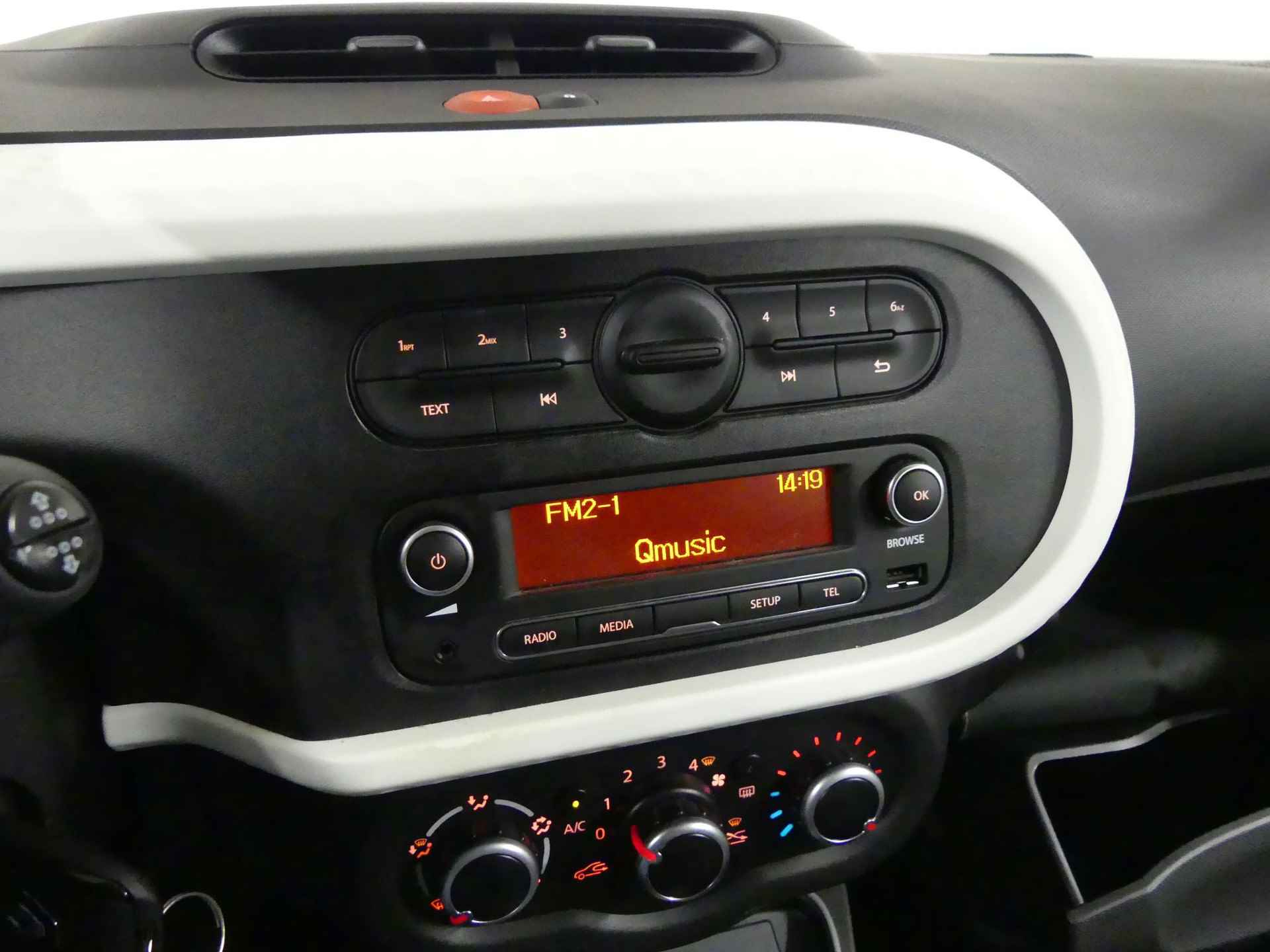 Renault Twingo SCe 70 Collection | Airco | Radio Connect R&Go | Bluetooth - 26/27