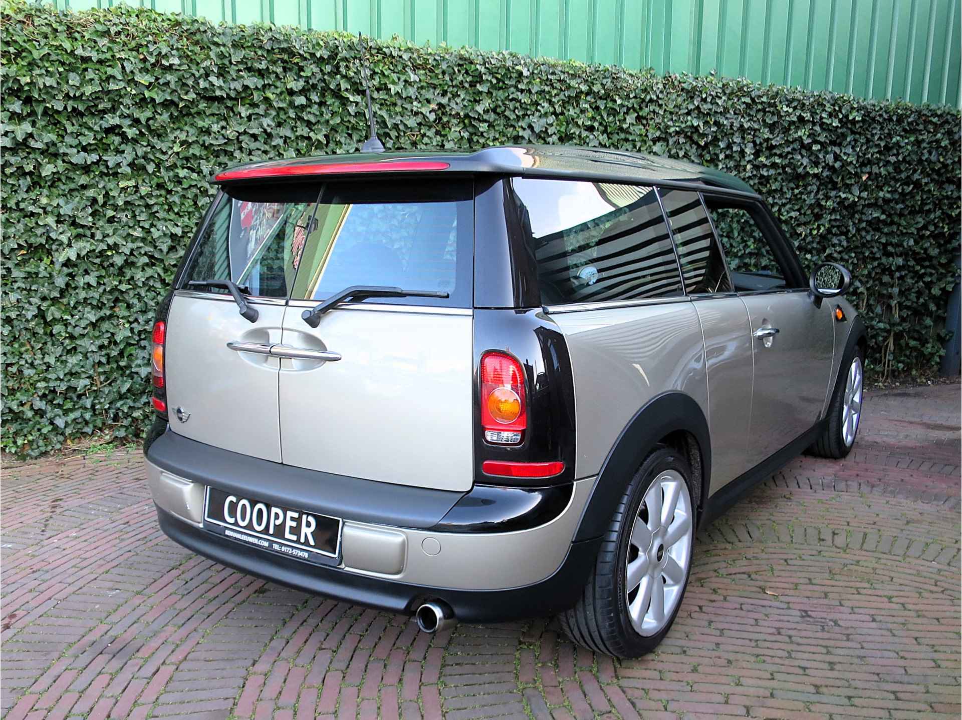 MINI Clubman 1.6 Cooper Pepper R55 NL-auto, 2de eig. airco, 17" en Youngtimer! - 2/41