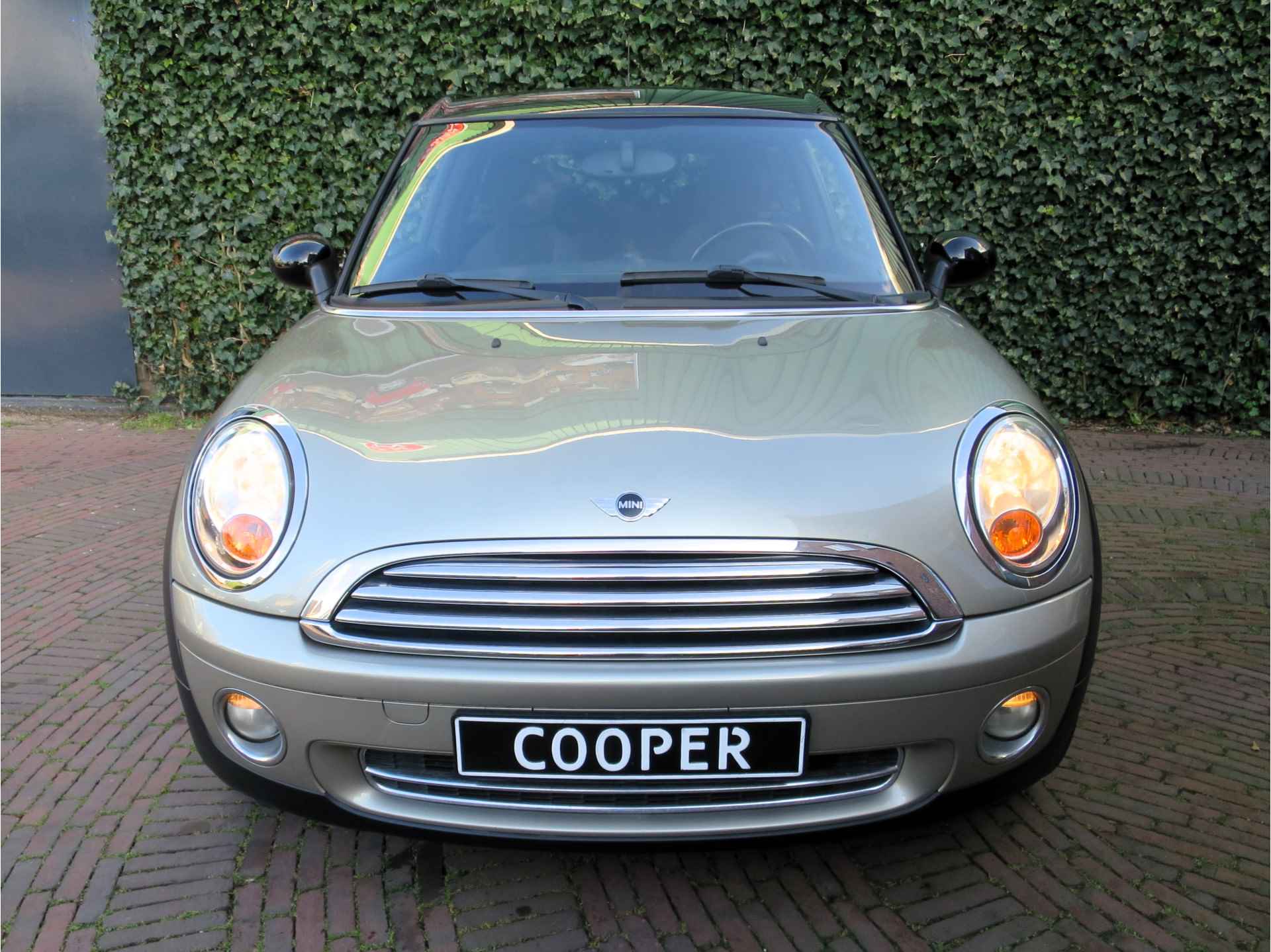 MINI Clubman 1.6 Cooper Pepper R55 NL-auto, 2de eig. airco, 17" en Youngtimer! - 31/41