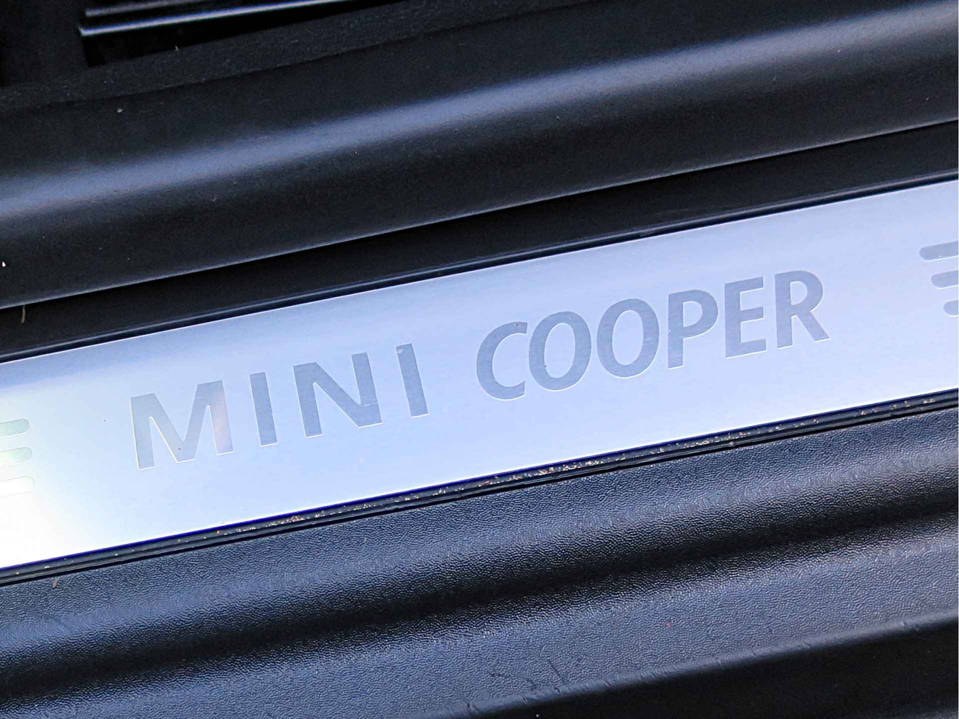 MINI Clubman 1.6 Cooper Pepper R55 NL-auto, 2de eig. airco, 17" en Youngtimer! - 35/41