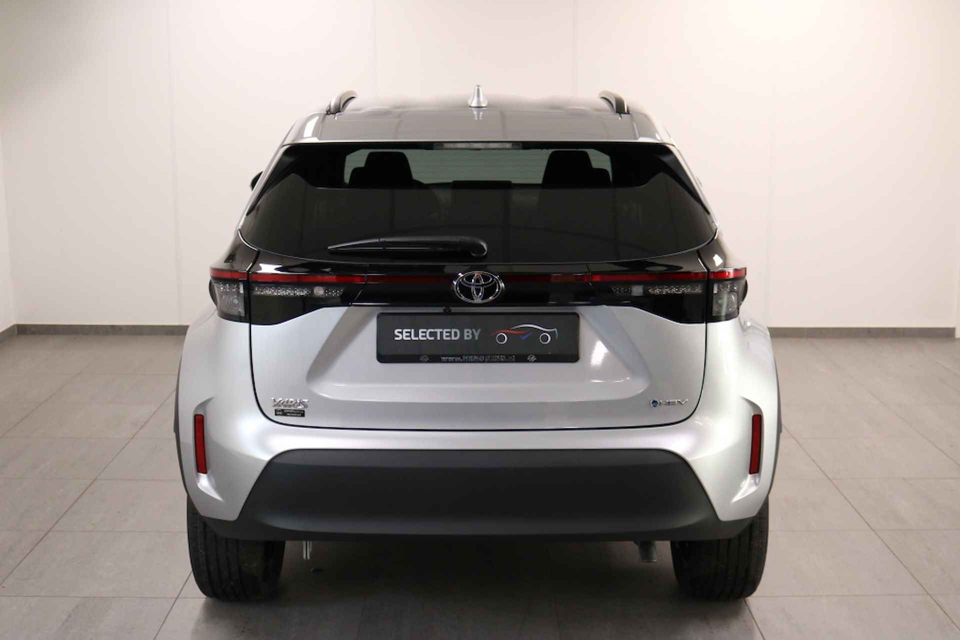 Toyota Yaris Cross 1.5 Hybrid 130 Dynamic  | Winterpack | Facelift! - 4/27