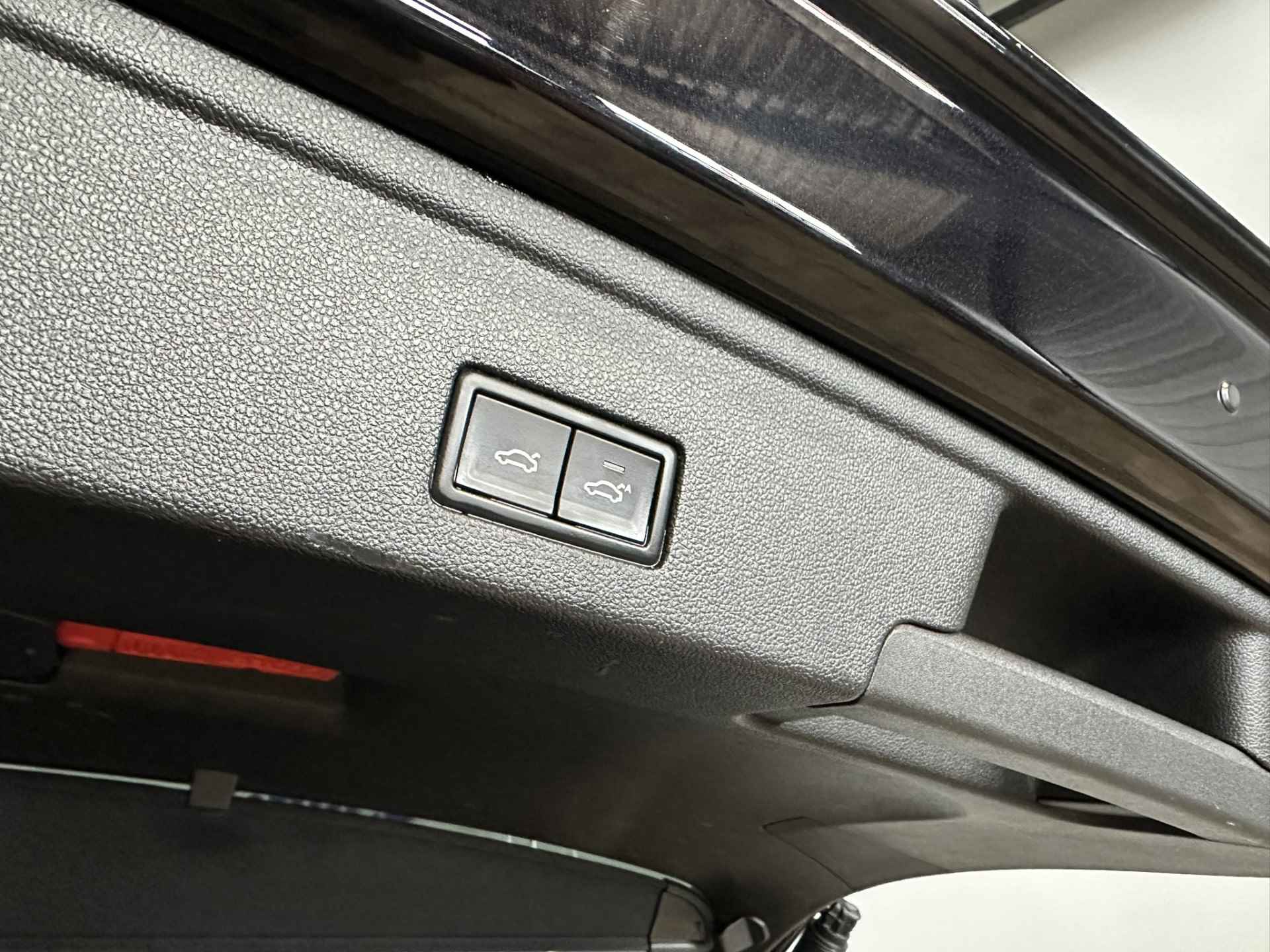 Volkswagen Touareg 3.0 TDI R-Line Incl BTW | Luchtvering | LED | Panorama | Leer | Trekhaak | Virtual | Dynaudio | Head-up | Adaptive Cruise | Isofix | NAP | - 46/52